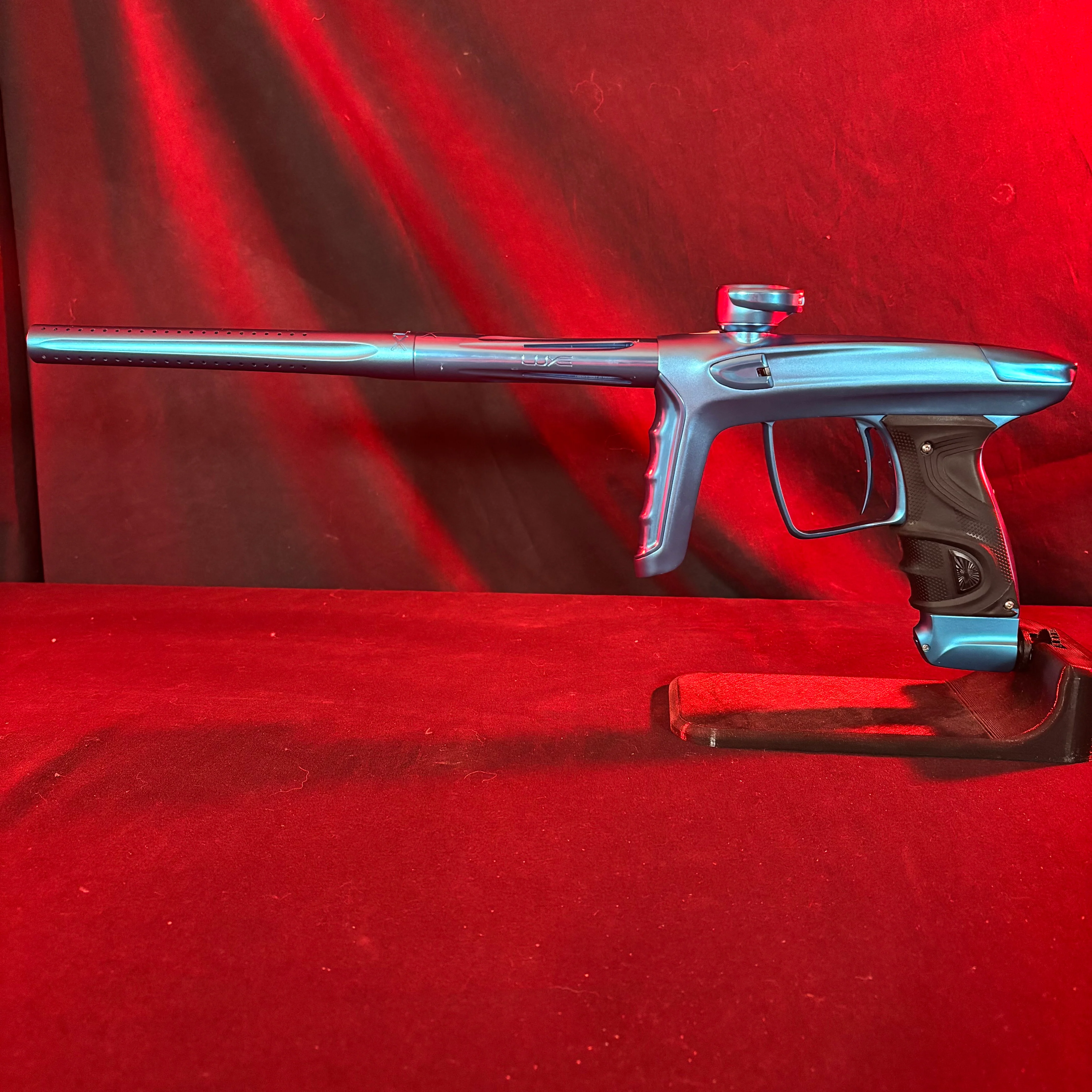 Used DLX Luxe TM40 Paintball Gun - Dust Blue/Polished Blue - Image 7