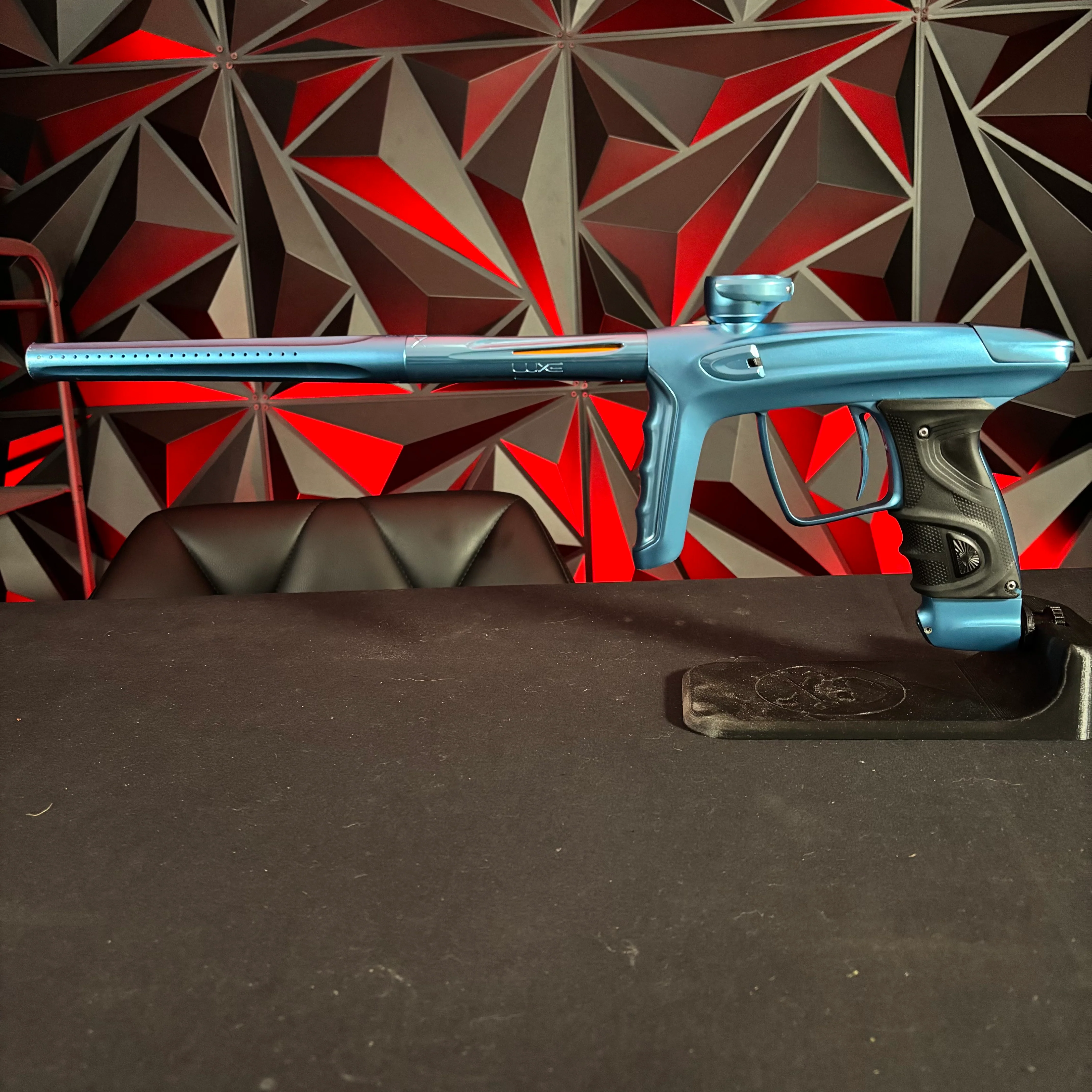 Used DLX Luxe TM40 Paintball Gun - Dust Blue/Polished Blue - Image 7