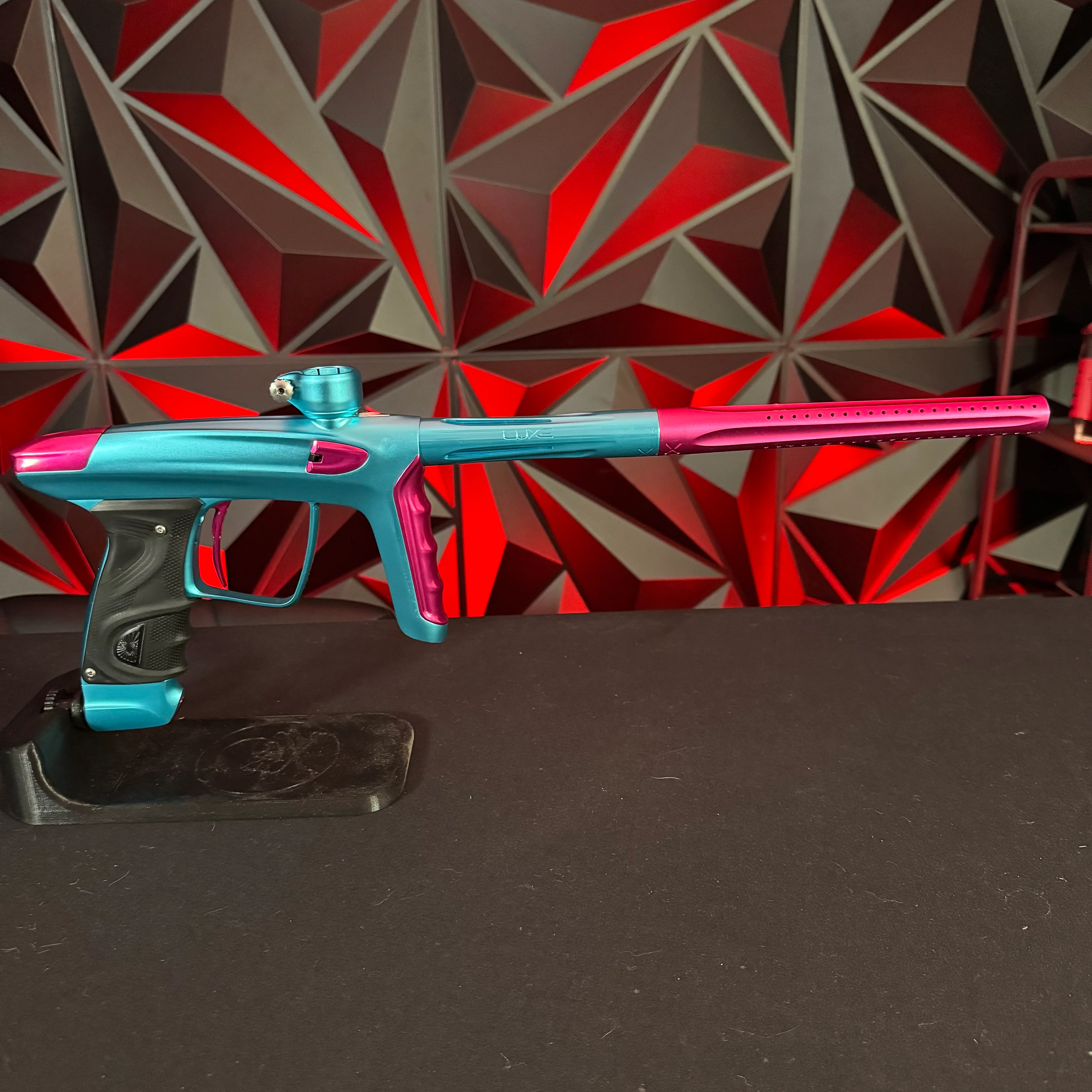 Used DLX Luxe TM40 Paintball Gun - Dust Blue / Polished Pink - Image 6