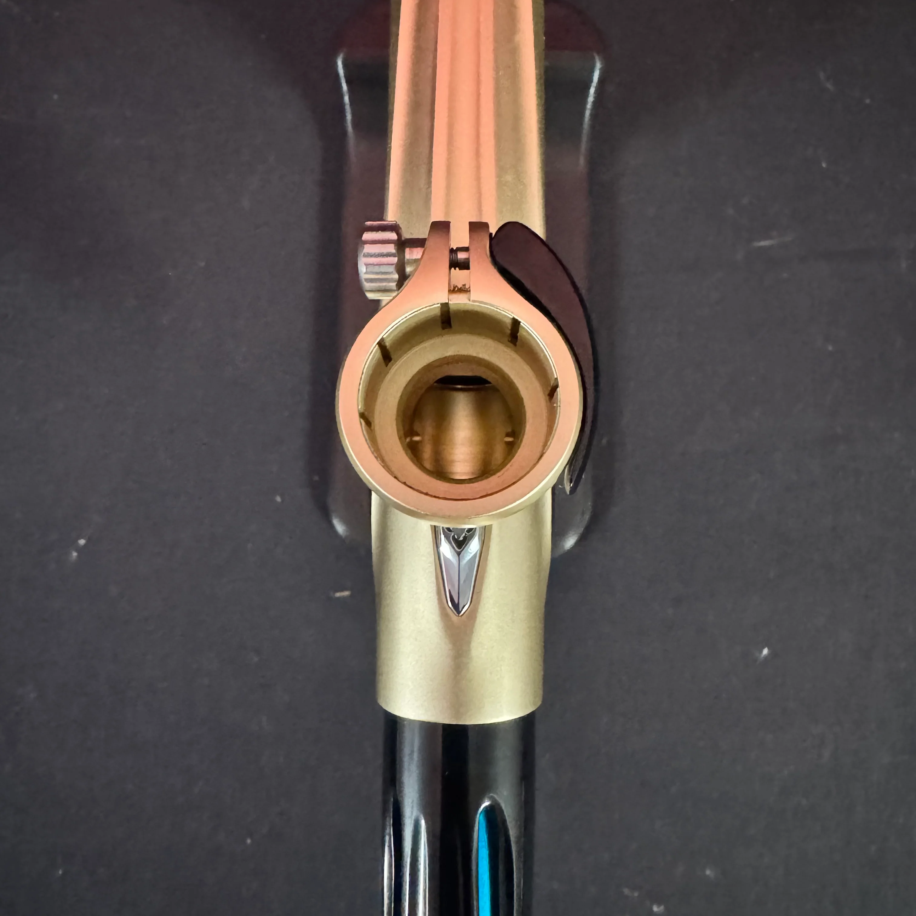 Used DLX Luxe TM40 Paintball Gun - Dust Gold/Polished Black - Image 9