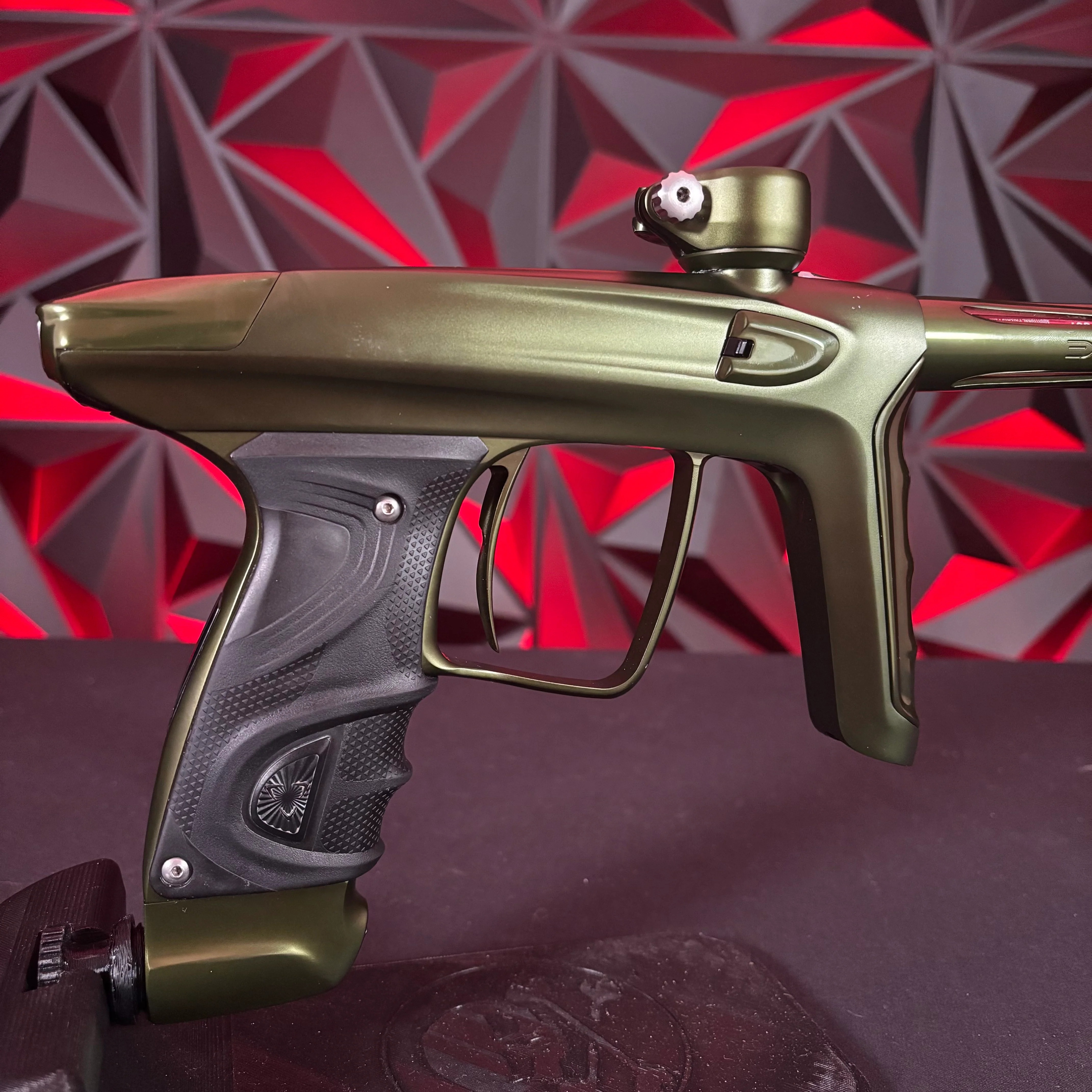 Used DLX Luxe TM40 Paintball Gun - Dust Olive - Image 2