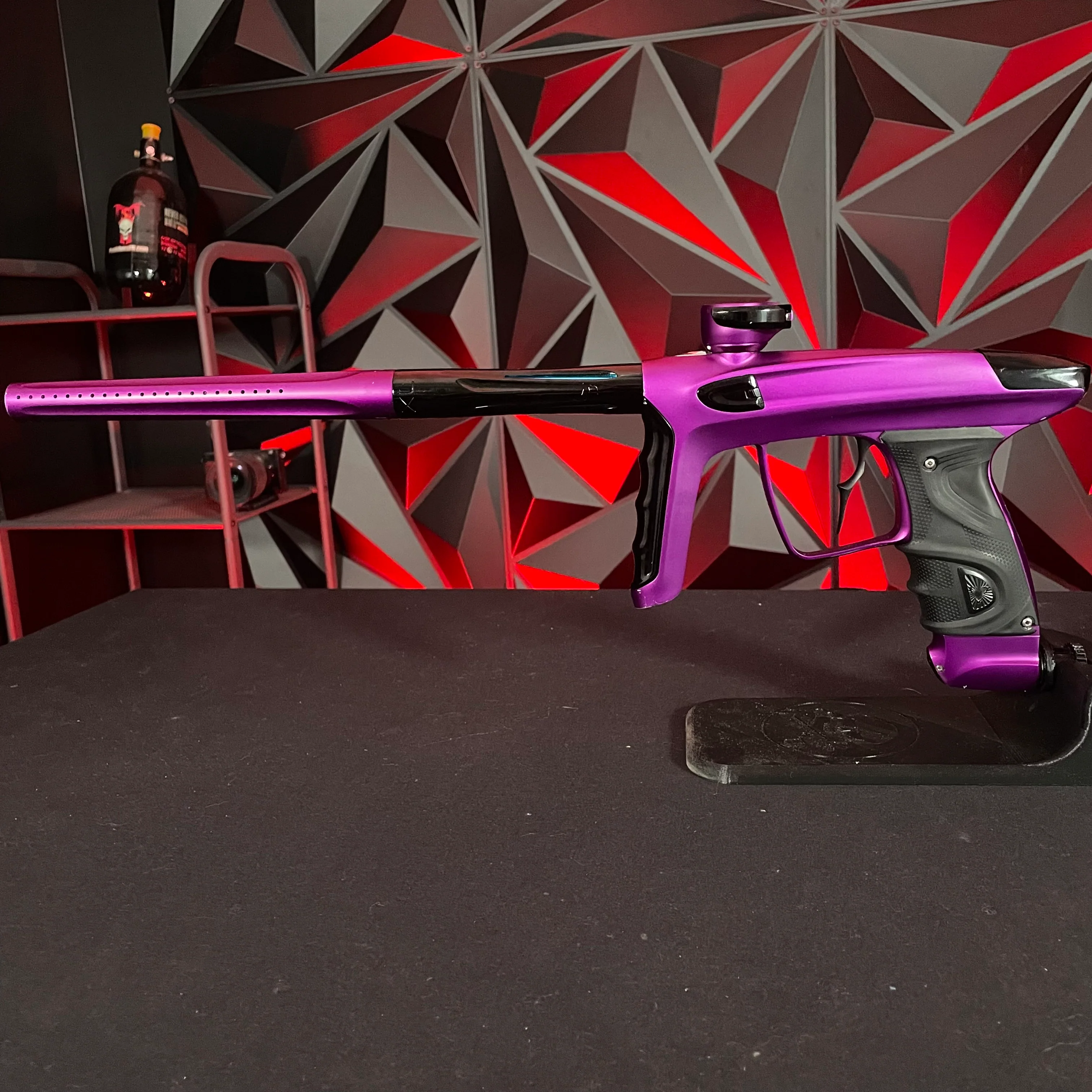 Used DLX Luxe TM40 Paintball Gun - Dust Purple/Polished Black - Image 6