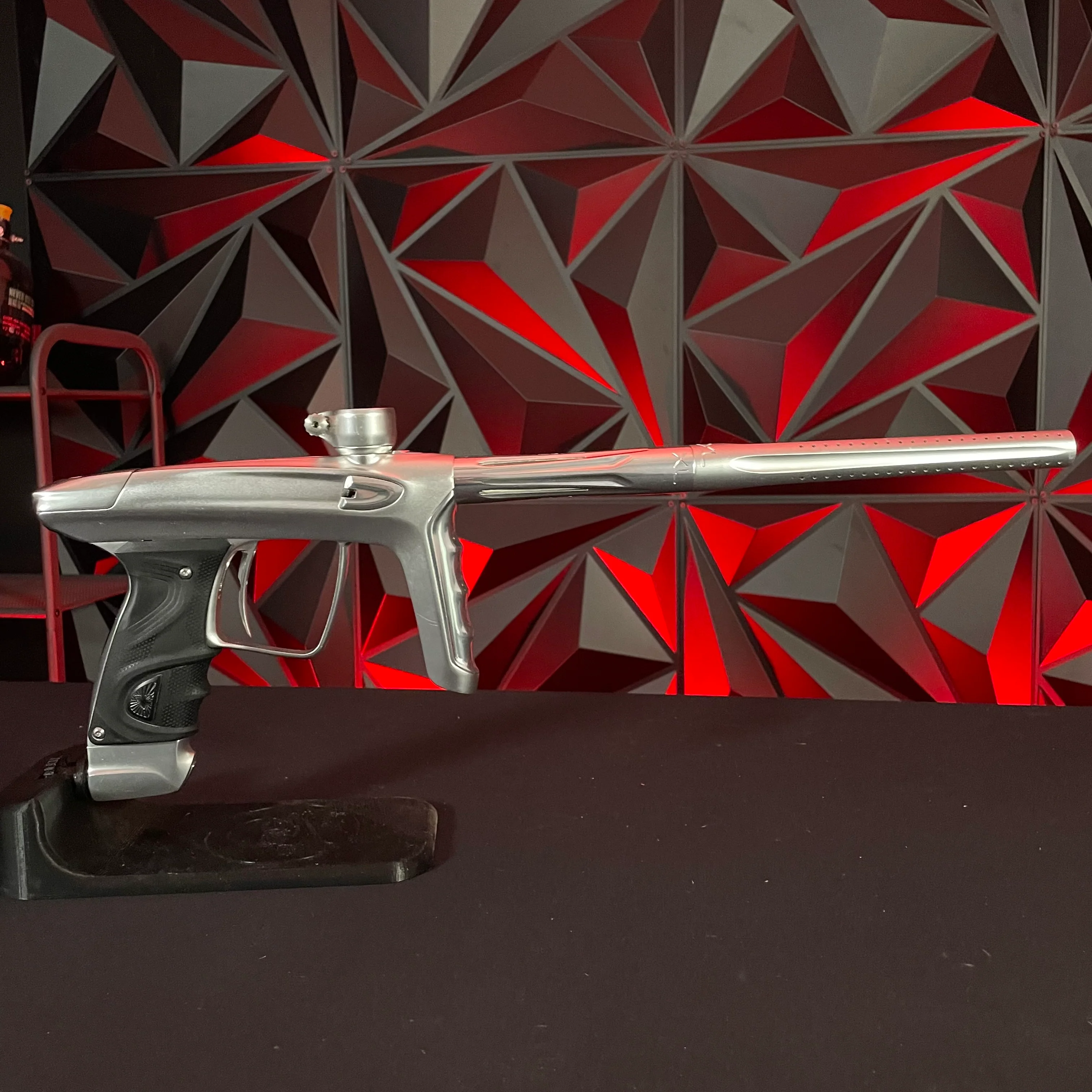 Used DLX Luxe TM40 Paintball Gun - Dust Silver/Gloss Silver - Image 5