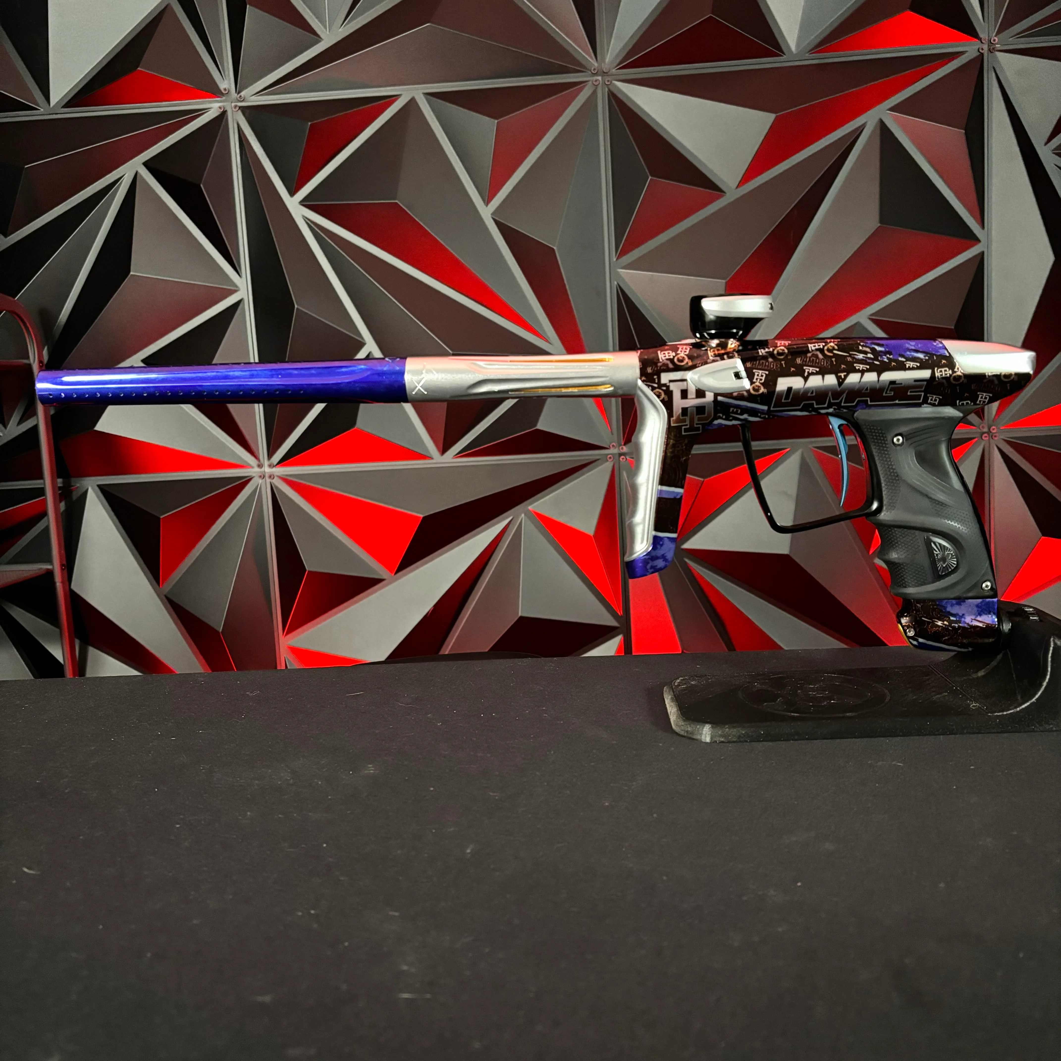 Used DLX Luxe TM40 Paintball Gun - LE Damage - Image 7