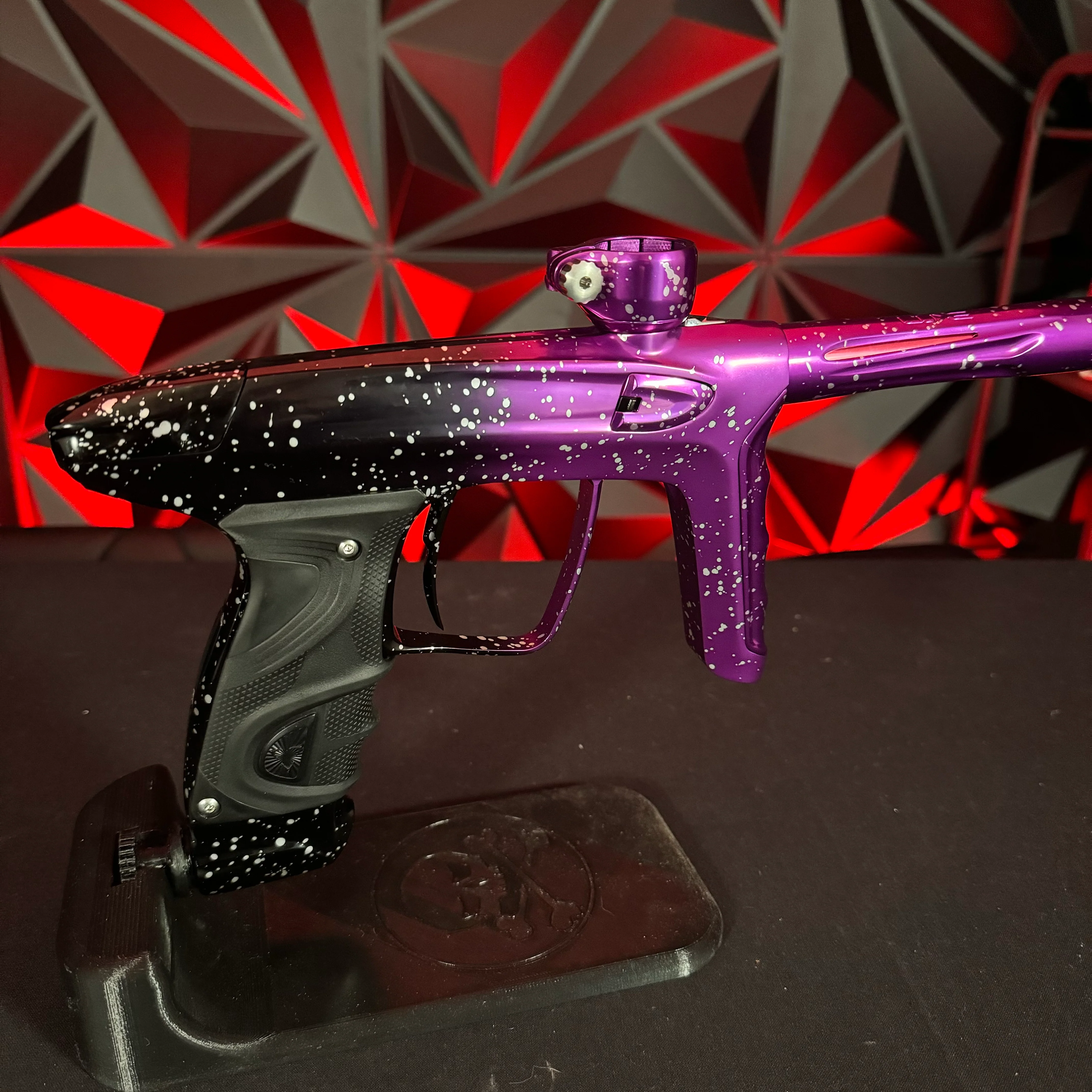 Used DLX Luxe TM40 Paintball Gun - LE Nebula Speckled Black/Purple Fade - Image 2