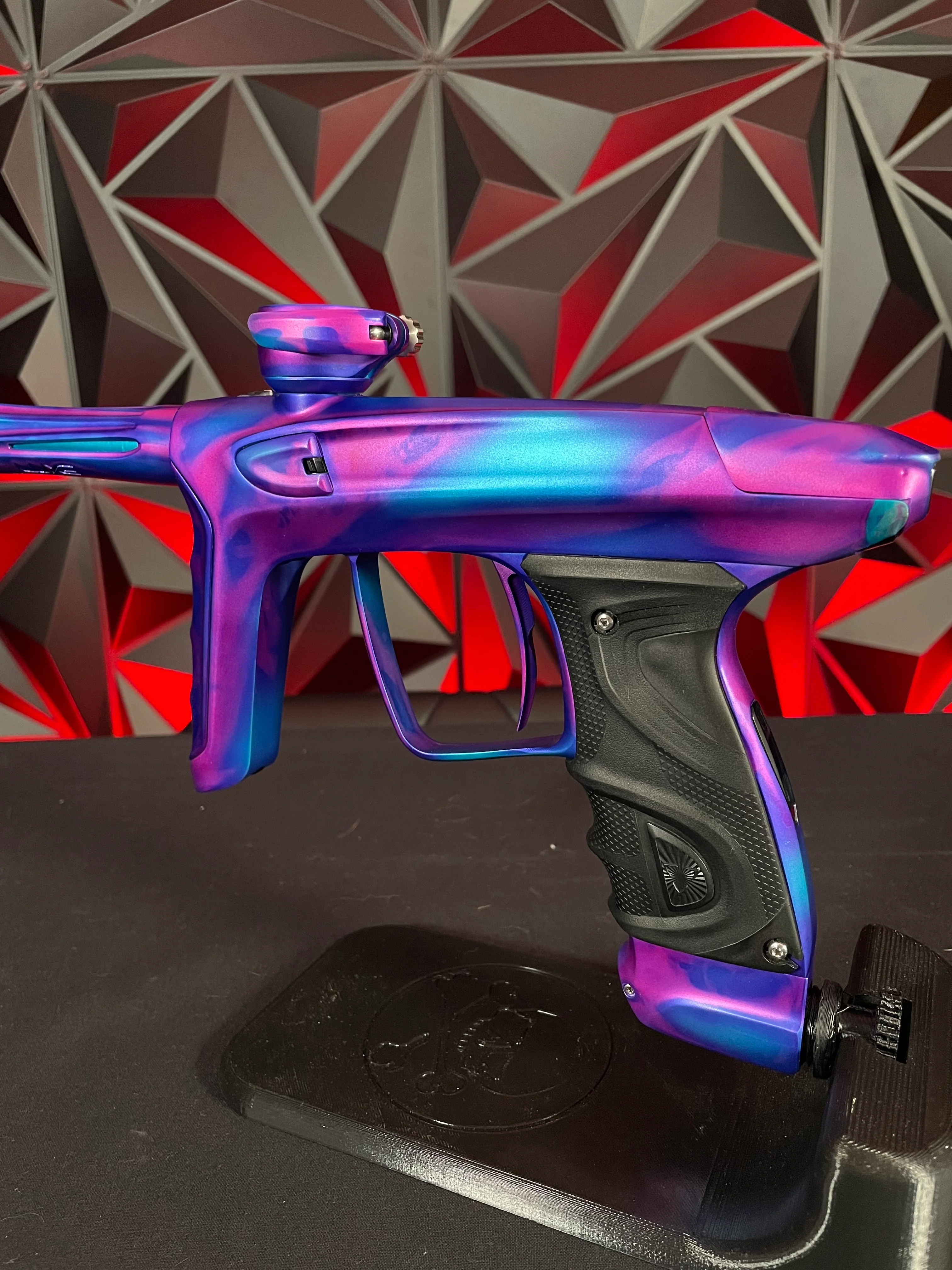Used DLX Luxe TM40 Paintball Gun - LE Pink Smear - Image 2