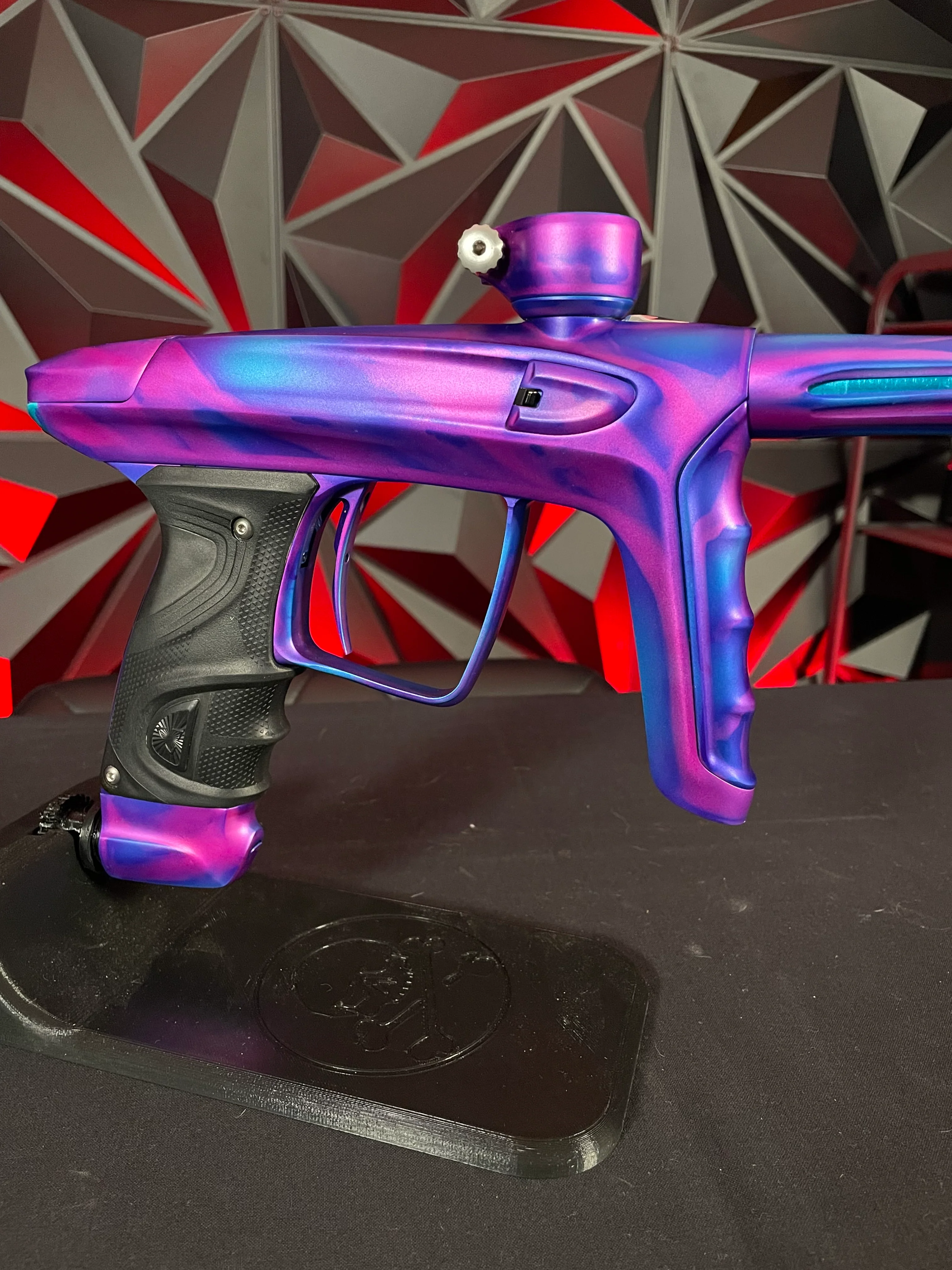Used DLX Luxe TM40 Paintball Gun - LE Pink Smear - Image 3