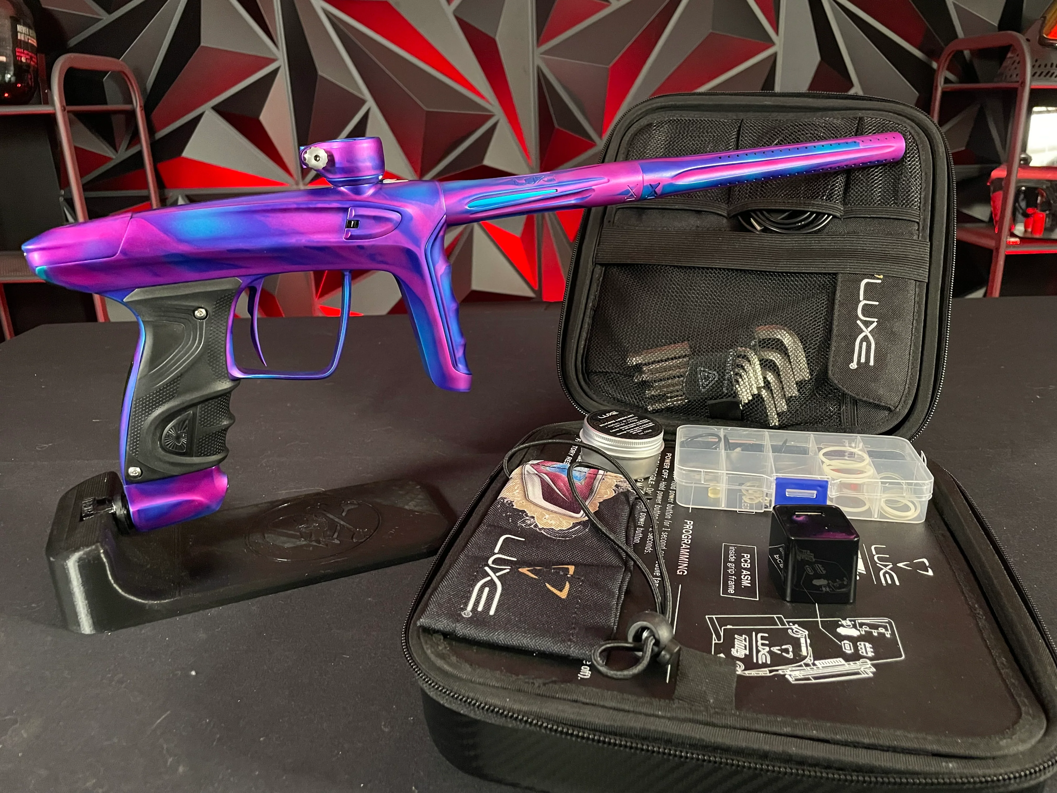 Used DLX Luxe TM40 Paintball Gun - LE Pink Smear - Image 7