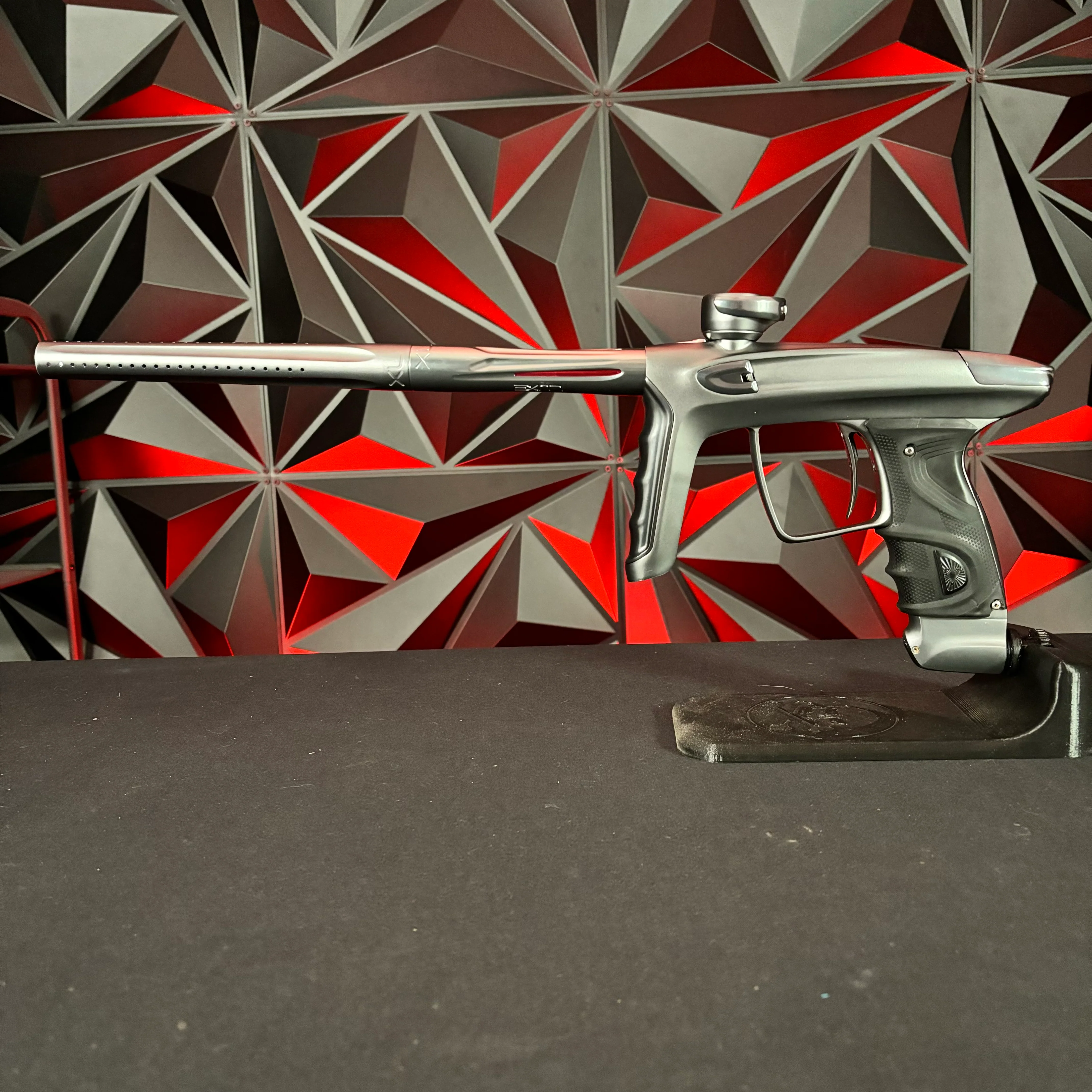 Used DLX Luxe TM40 Paintball Gun - Dust Pewter/Polished Pewter - Image 7