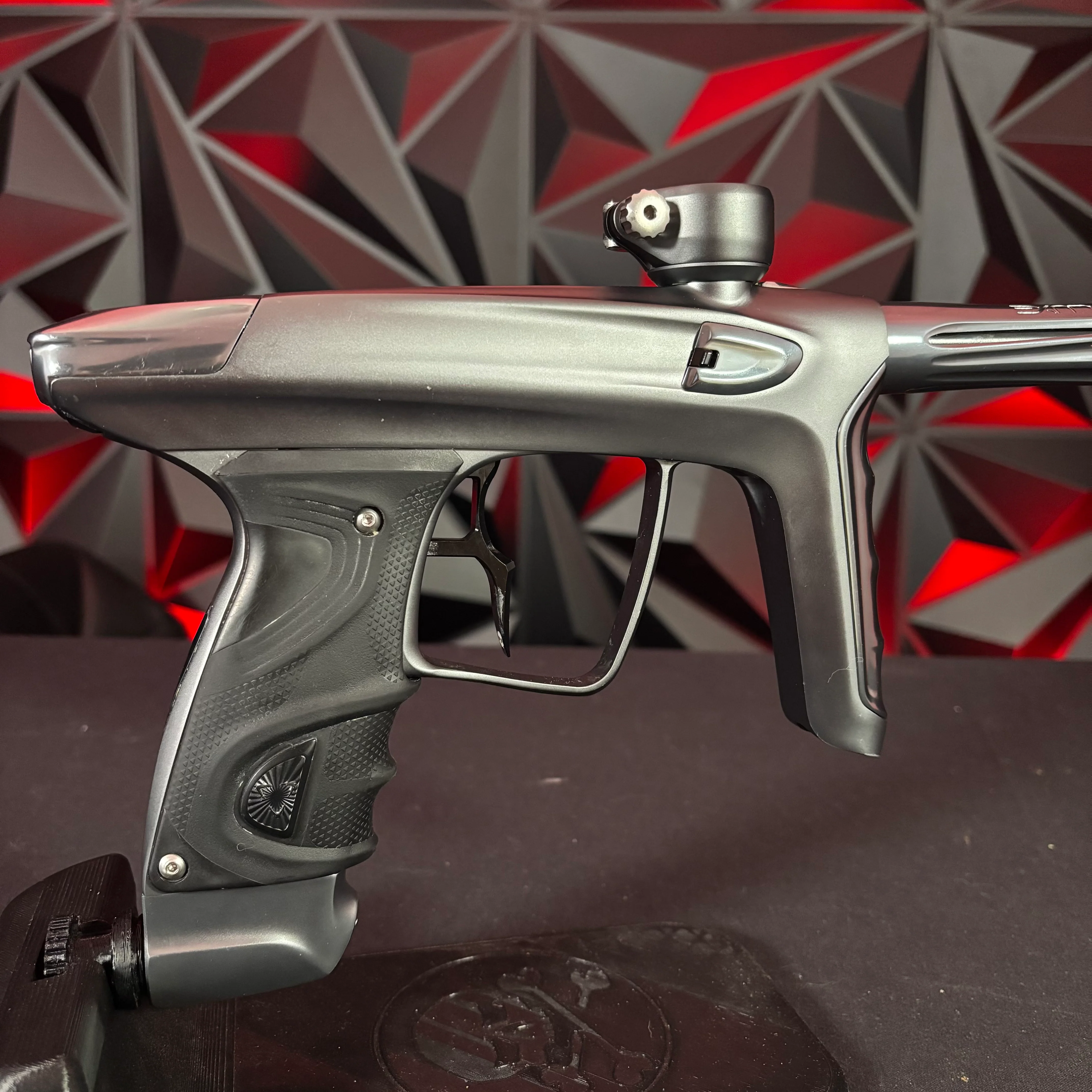 Used DLX Luxe TM40 Paintball Gun - Dust Pewter/ Polished Pewter - Image 2
