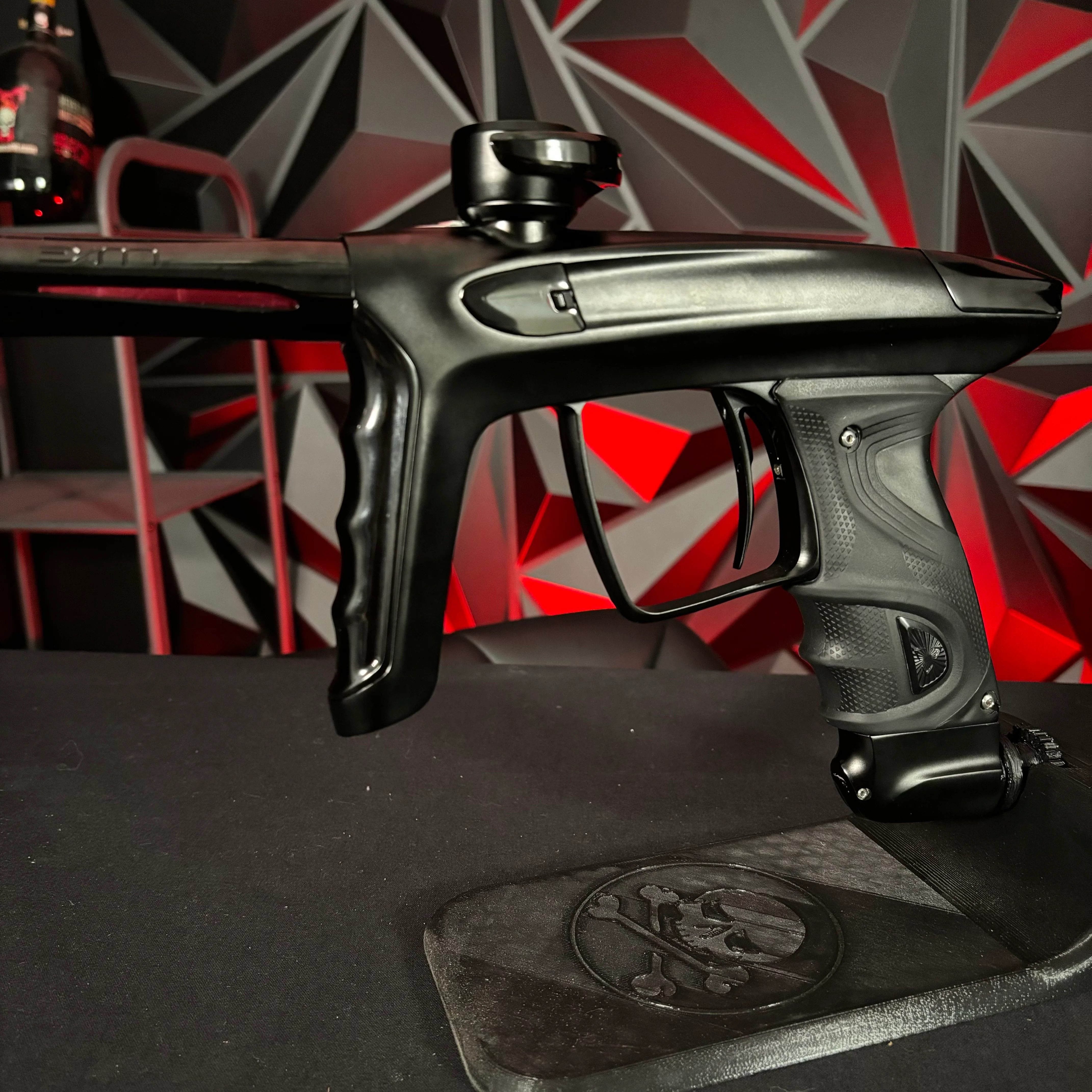 Used DLX Luxe TM40 Paintball Marker - Dust Black/Polished Black - Image 5