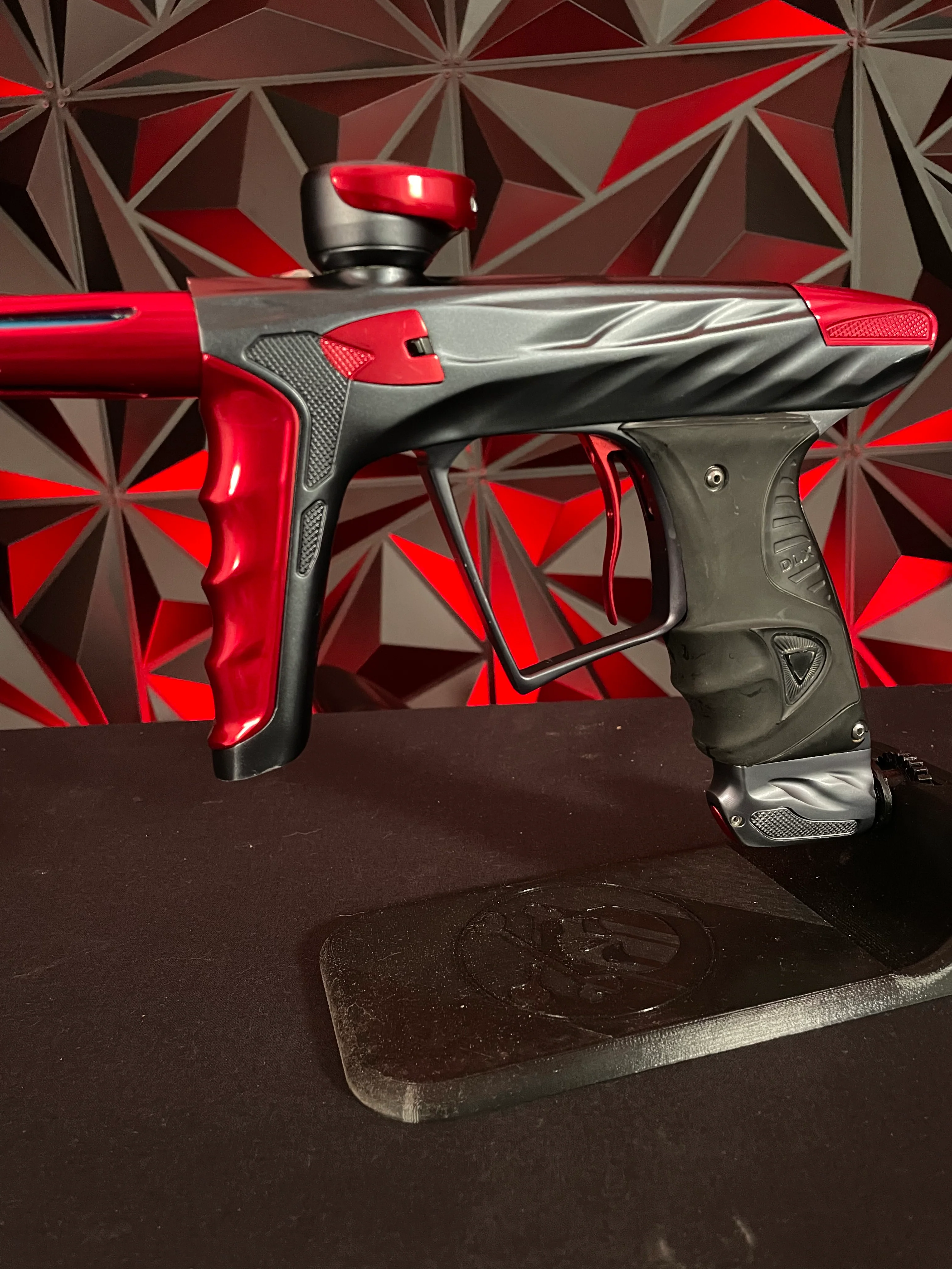 Used DLX Luxe X A51 Paintball Gun - Pewter/ Red - Image 4