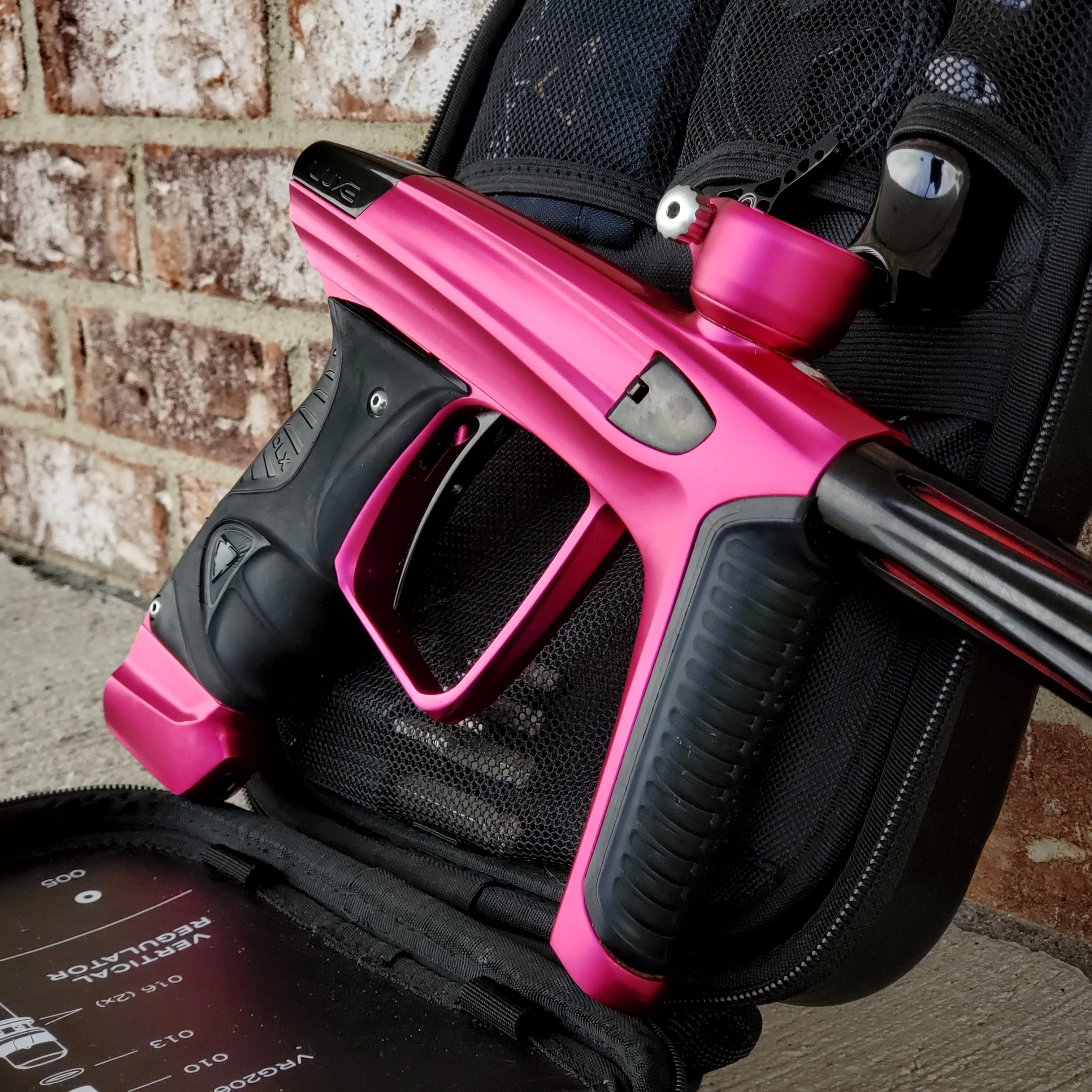 Used DLX Luxe X Paintball Gun - Dust Pink / Gloss Black - Image 2