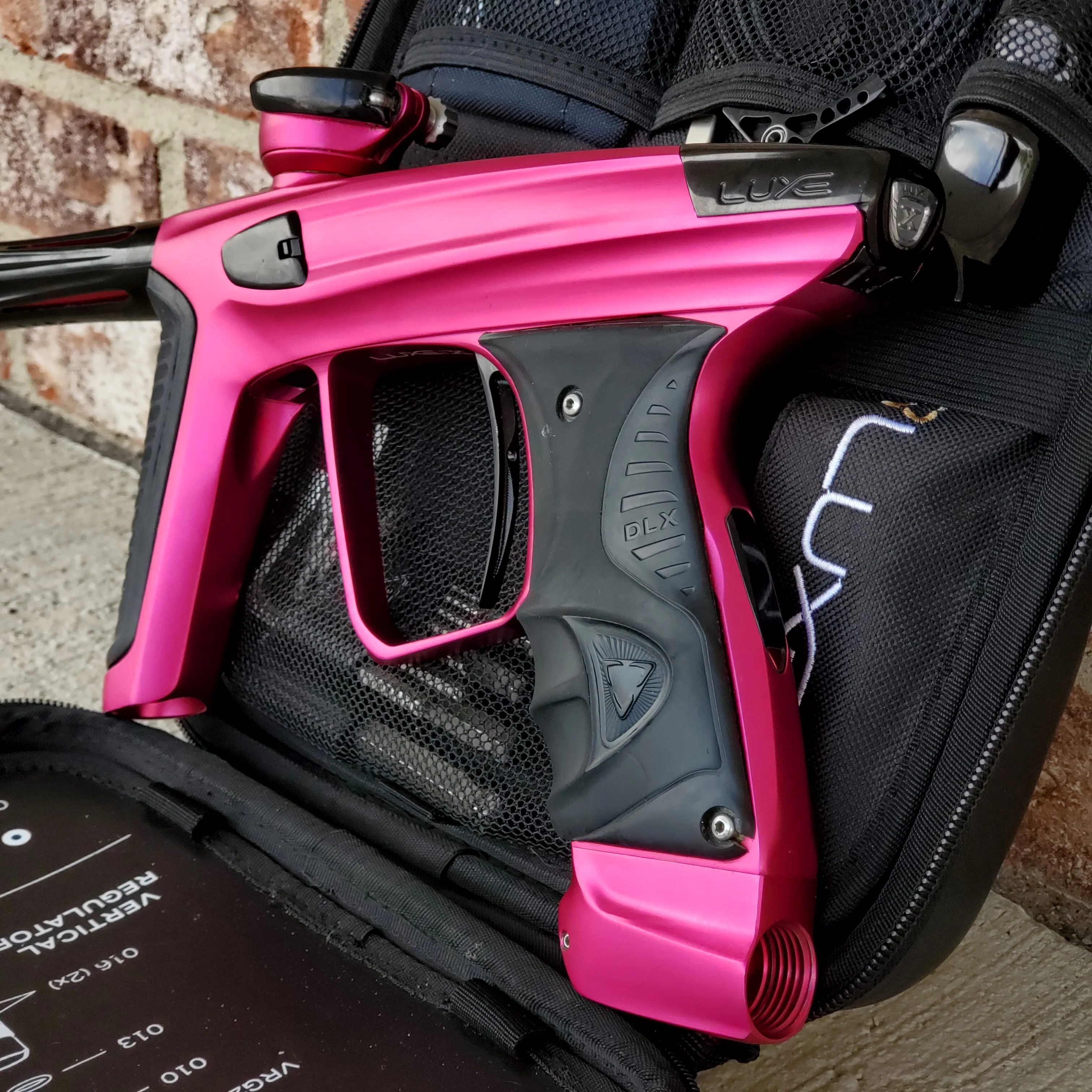 Used DLX Luxe X Paintball Gun - Dust Pink / Gloss Black - Image 3