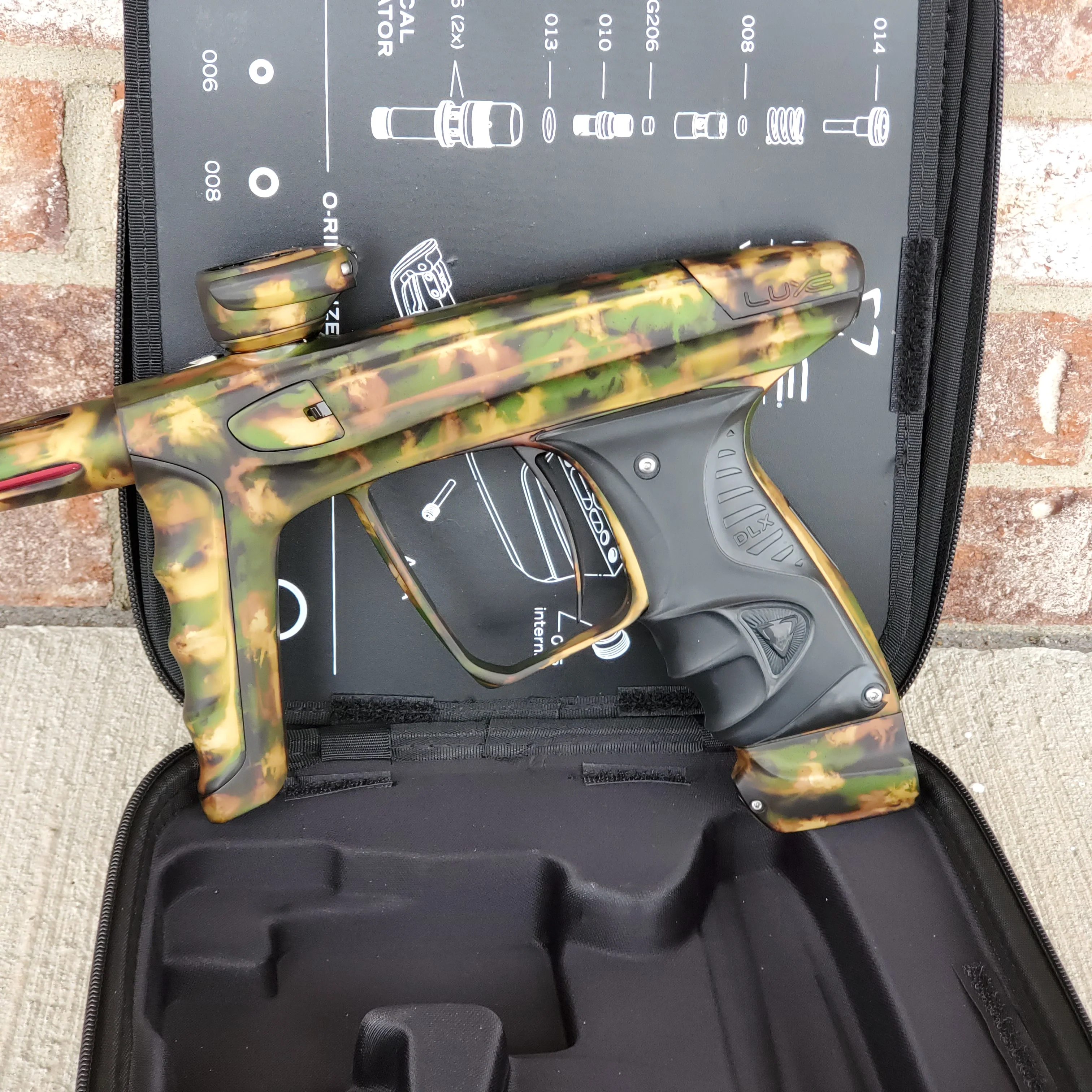 Used DLX Luxe X Paintball Gun - Acid Wash Forest Camo - Image 4