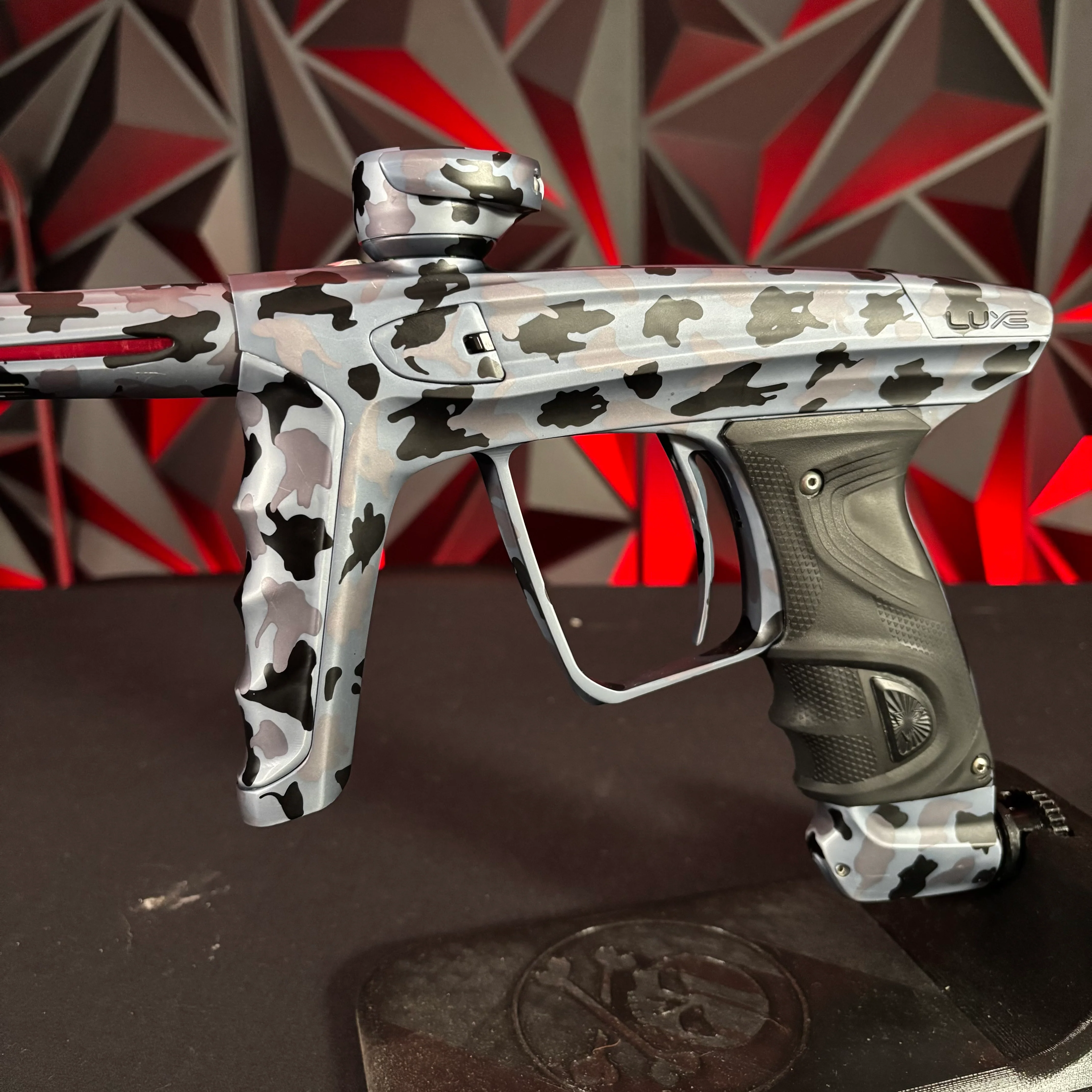 Used DLX Luxe X Paintball Gun - Urban Camo - Image 5