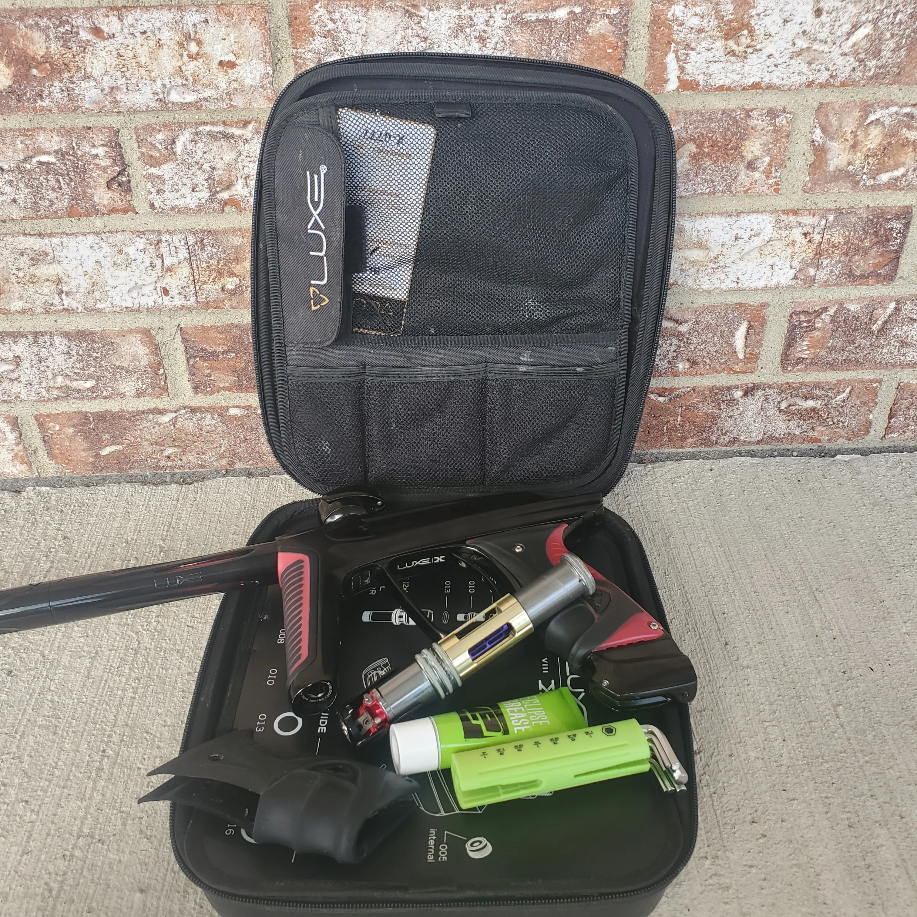 Used DLX Luxe X Paintball Gun - Black - Image 5