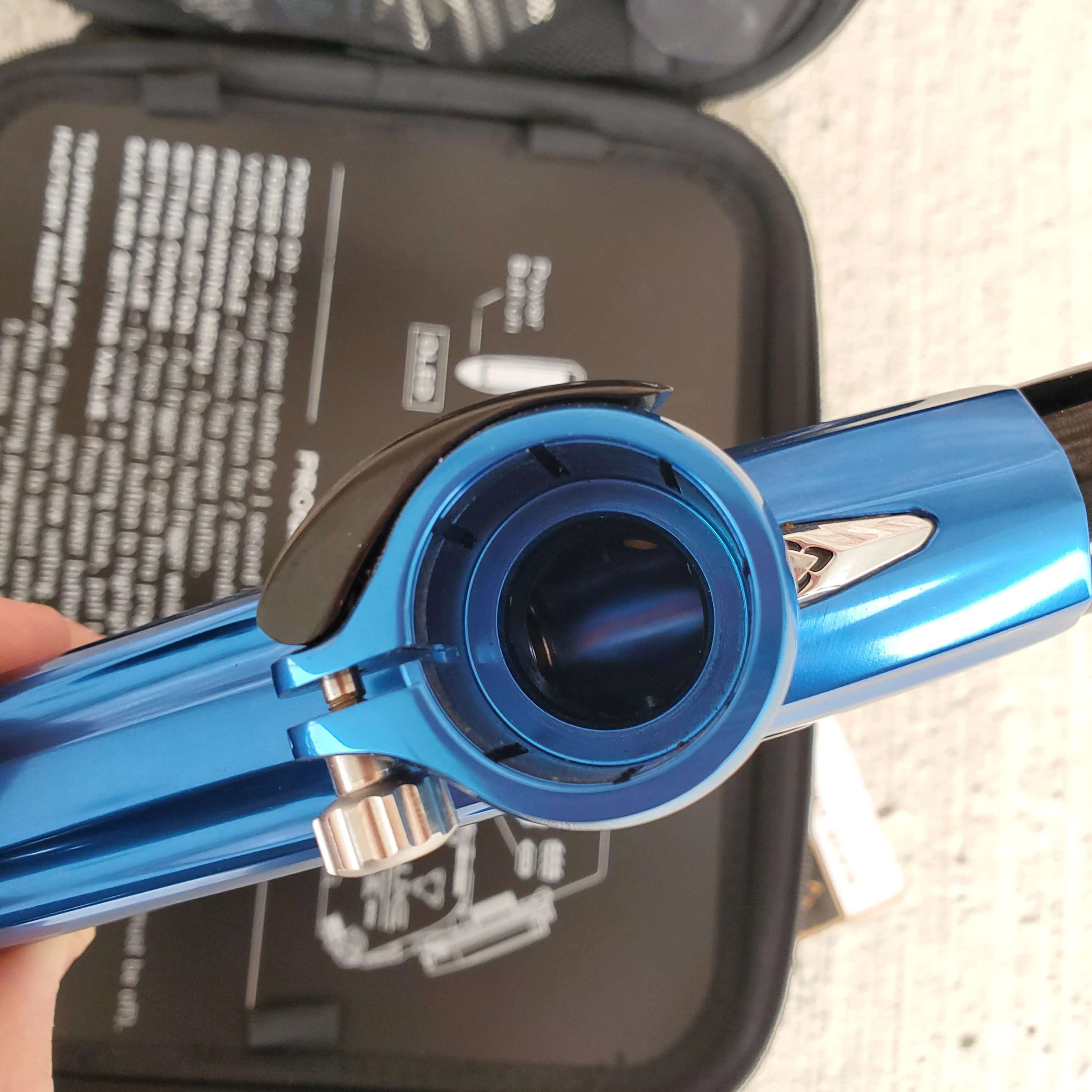 Used DLX Luxe X Paintball Gun - Blue / Black - Image 7