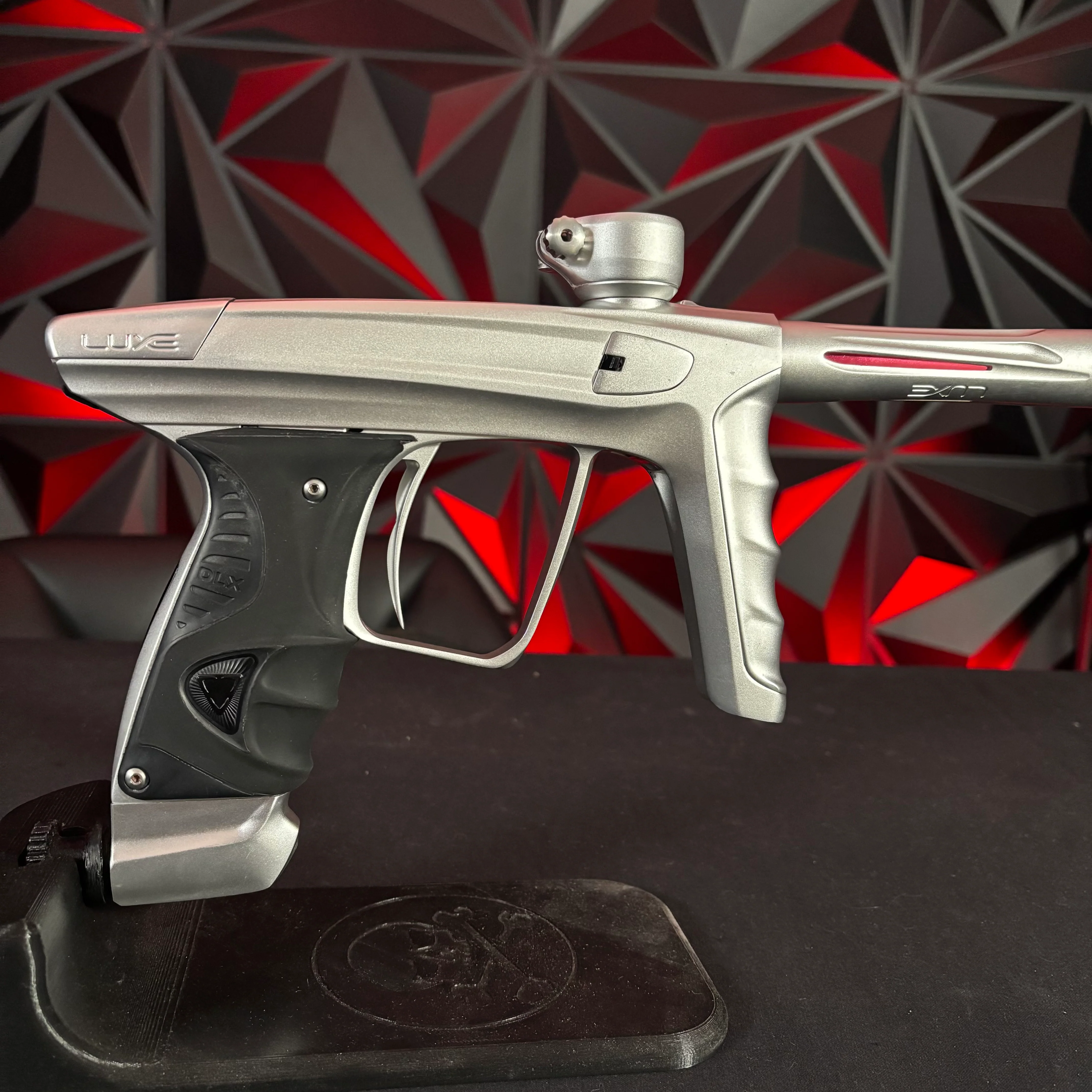 Used DLX Luxe X Paintball Gun - Pure - Image 2