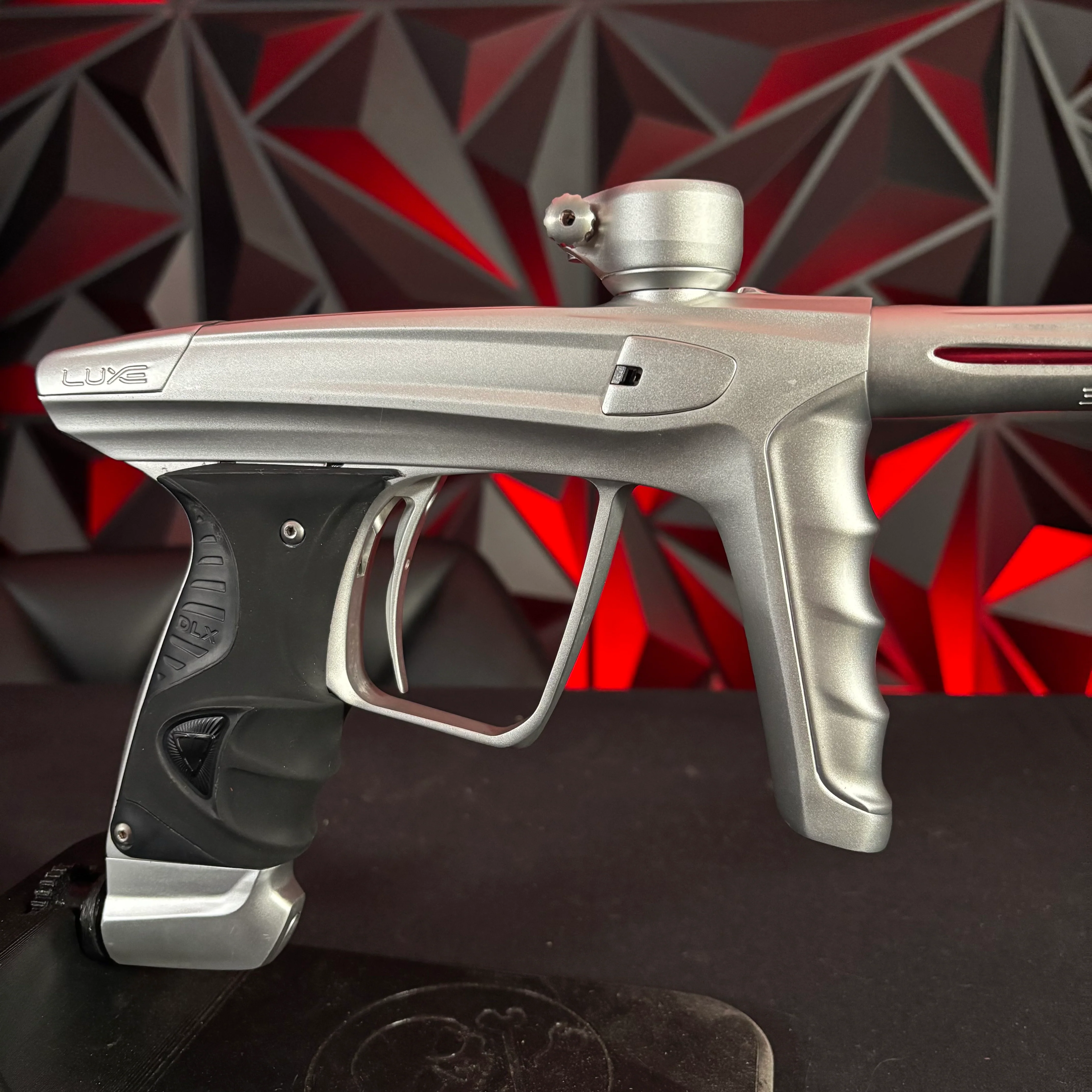 Used DLX Luxe X Paintball Gun - Pure - Image 3