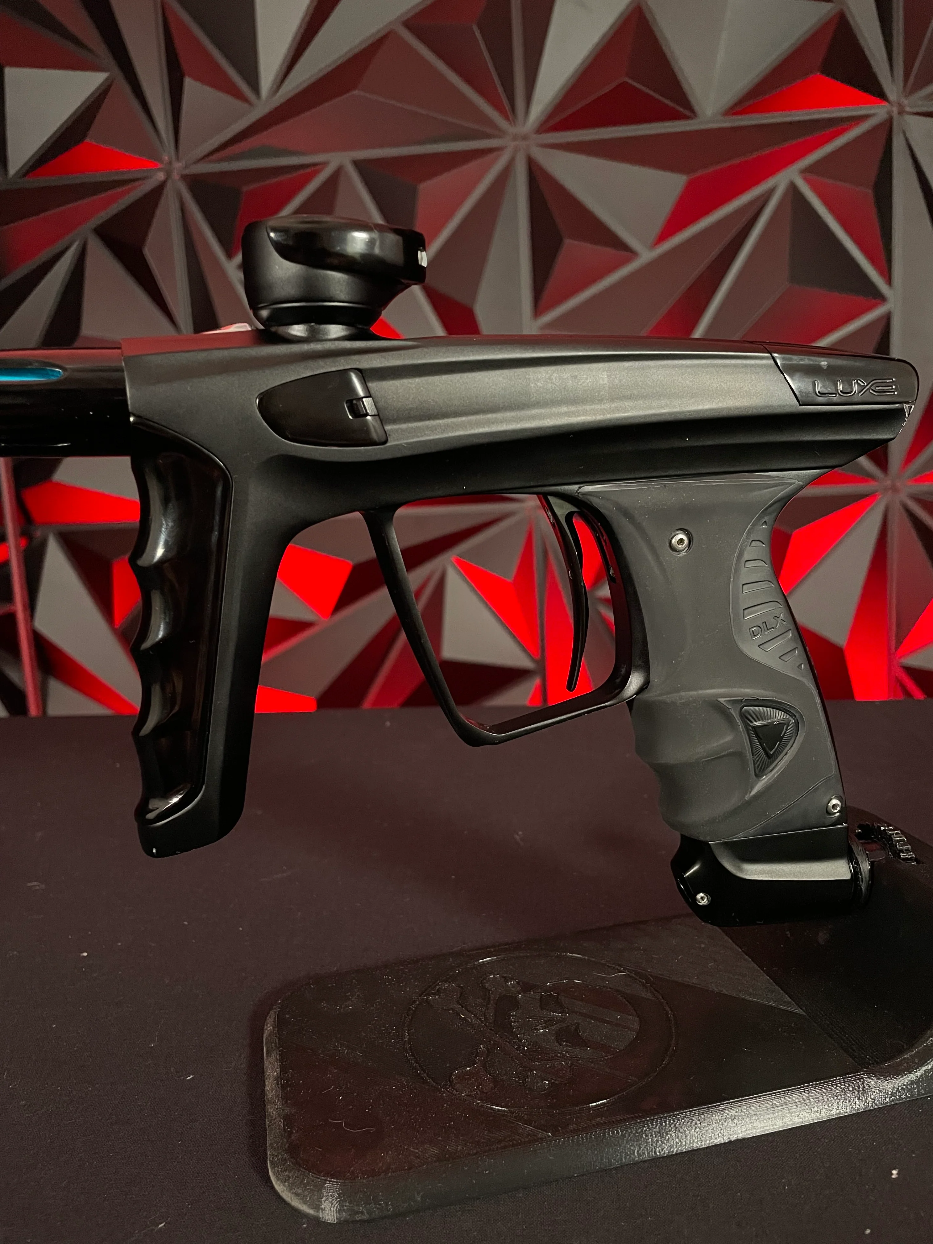 Used DLX Luxe X Paintball Gun - Dust Black/Gloss Black - Image 2