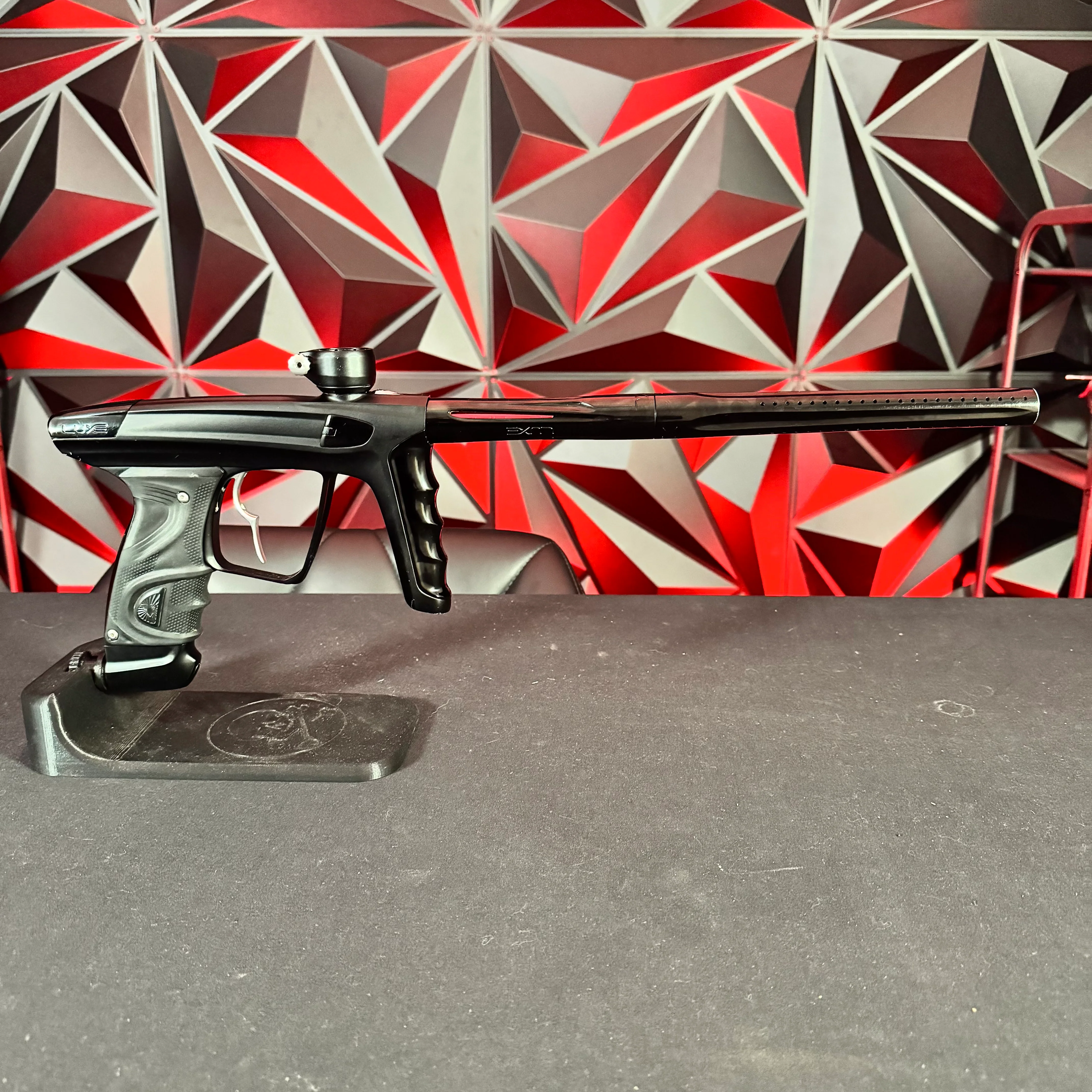 Used DLX Luxe X Paintball Gun - Dust Black/Gloss Black w/ Gloss Black Freak XL Barrel & Infamous Deuce Trigger - Image 6