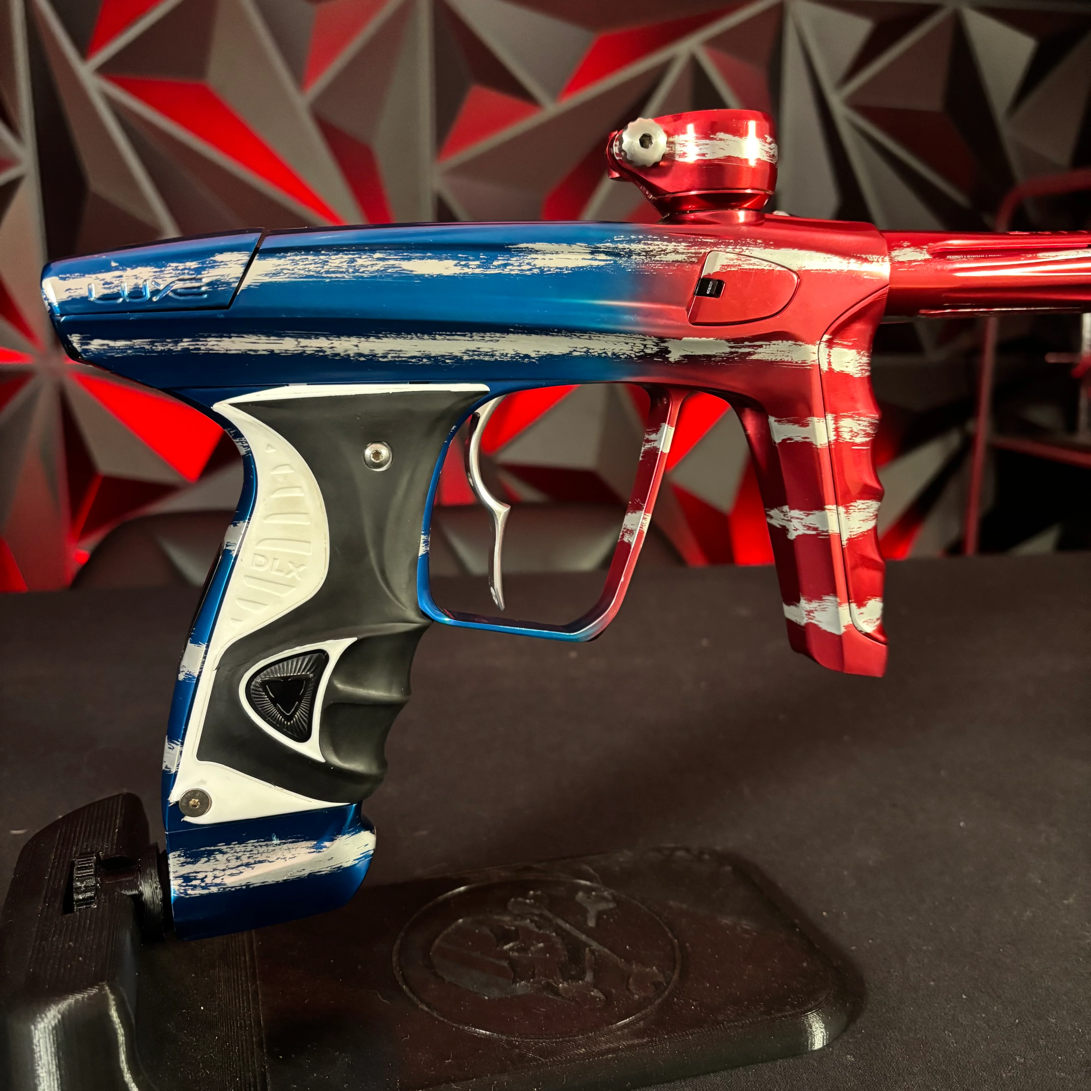 Used DLX Luxe X Paintball Gun - Gloss Patriot Splash - Image 2
