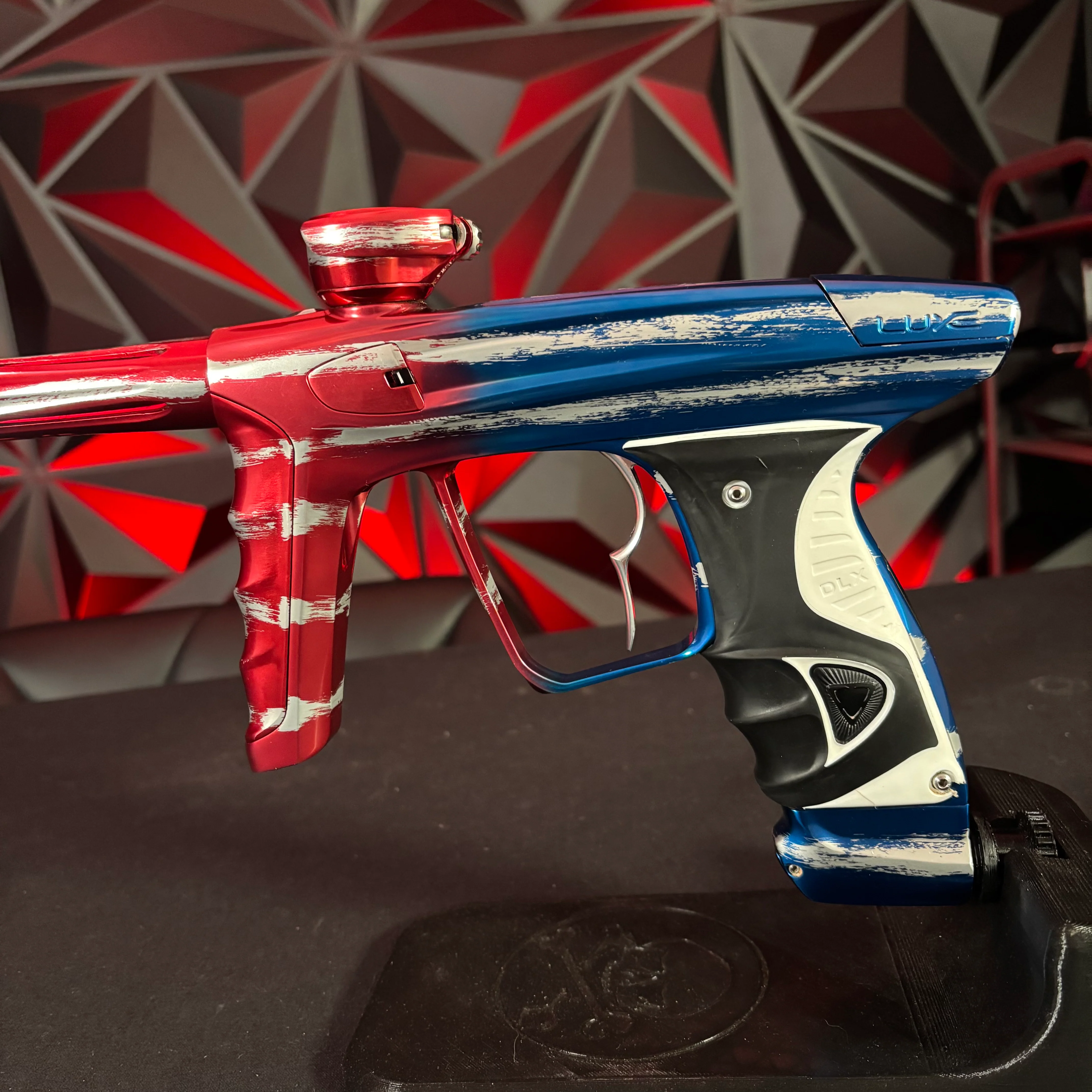 Used DLX Luxe X Paintball Gun - Gloss Patriot Splash - Image 4