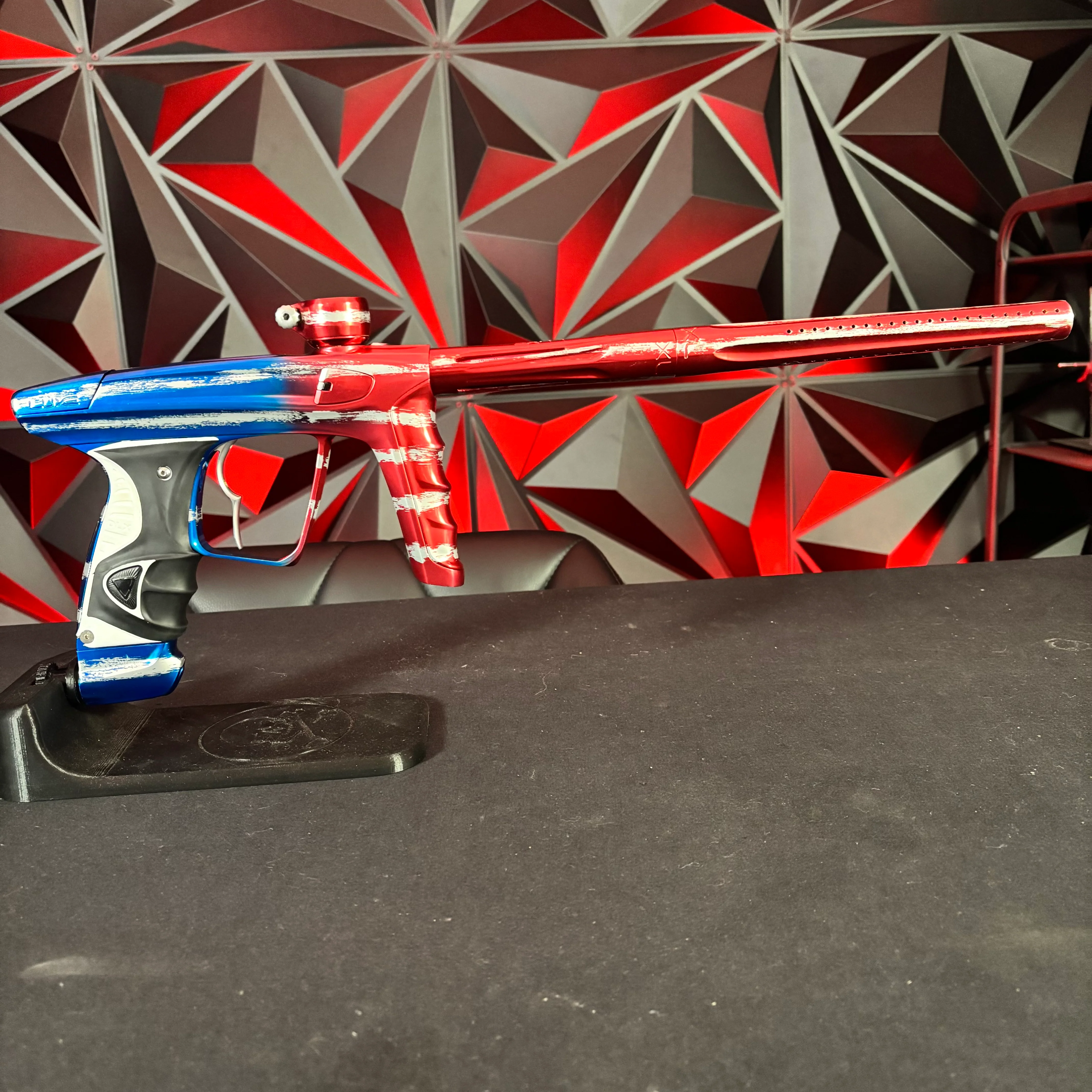 Used DLX Luxe X Paintball Gun - Gloss Patriot Splash - Image 6