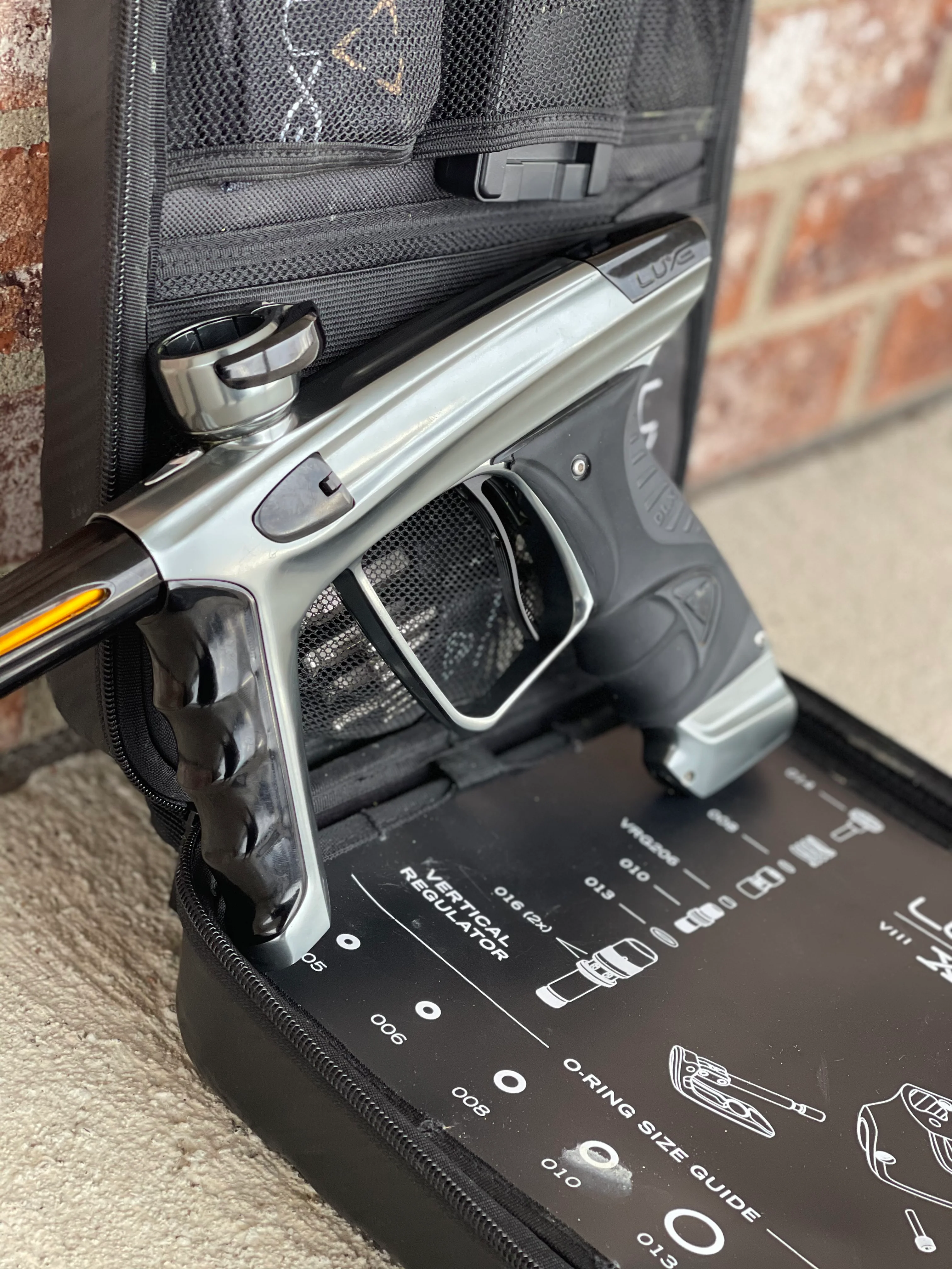 Used DLX Luxe X Paintball Gun - Gloss Pewter - Image 4