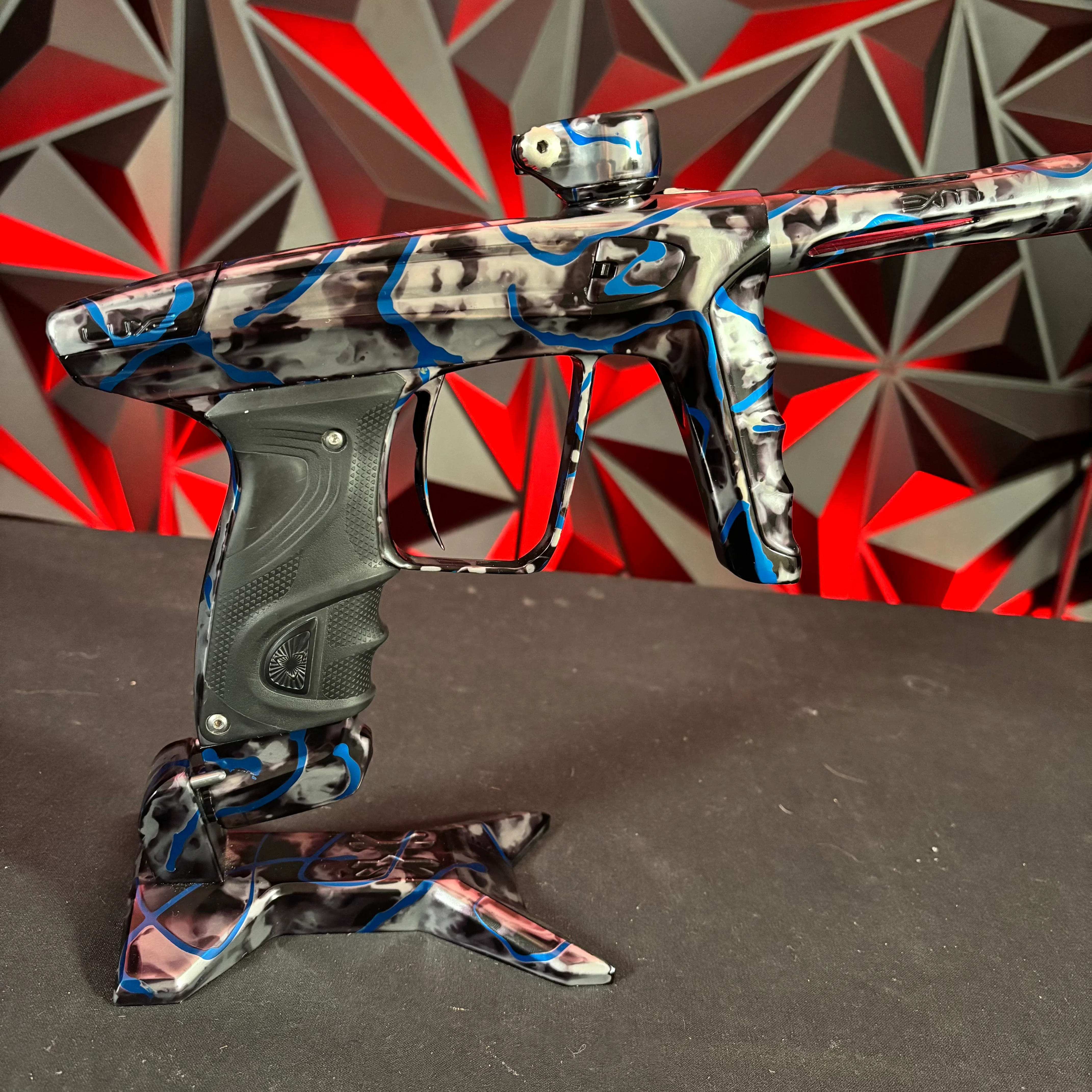 Used DLX Luxe X Paintball Gun - *Custom Anno* Gloss Grey/Black Acid Wash w/ Blue Splash w/ Matching HK Army Gun Stand - Image 4