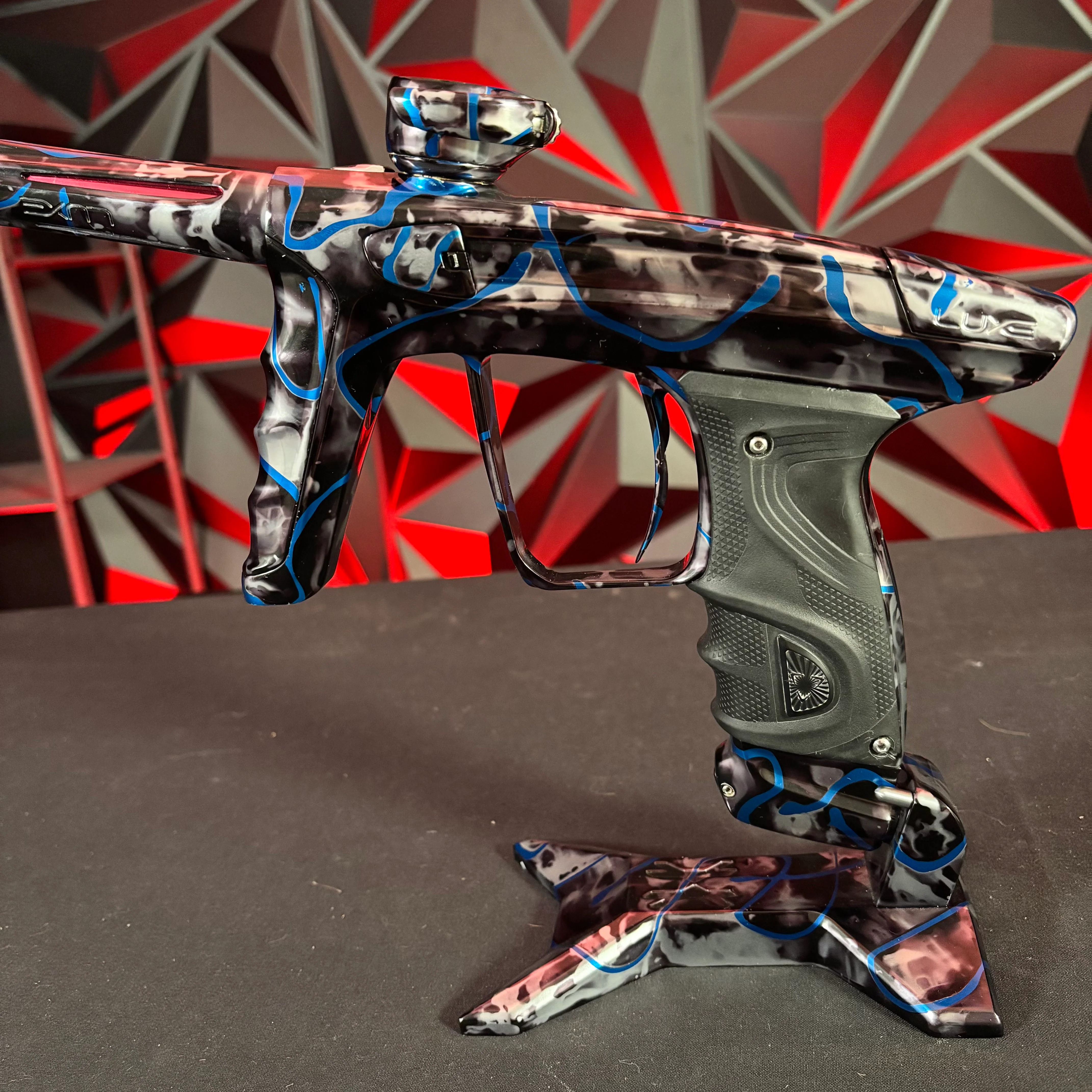 Used DLX Luxe X Paintball Gun - *Custom Anno* Gloss Grey/Black Acid Wash w/ Blue Splash w/ Matching HK Army Gun Stand - Image 5