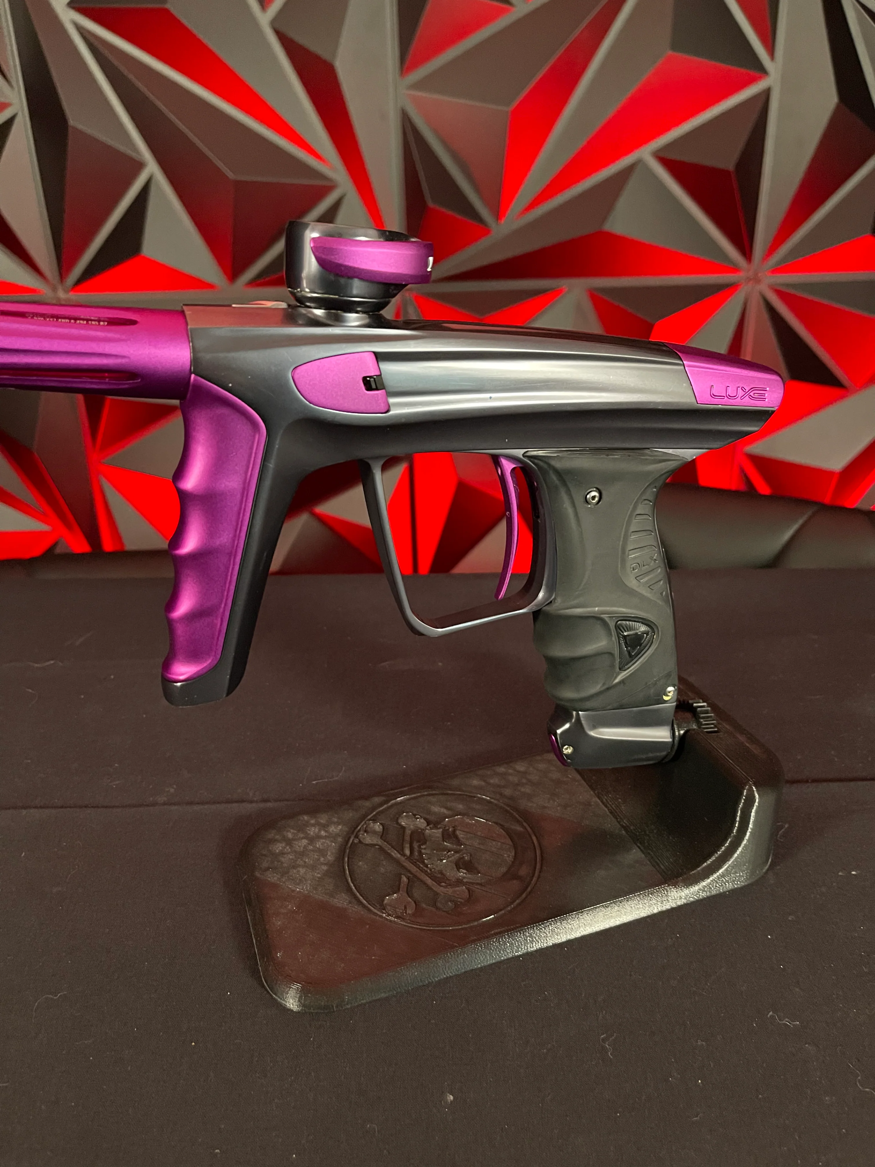 Used DLX Luxe X Paintball Gun - Pewter / Purple - Image 4