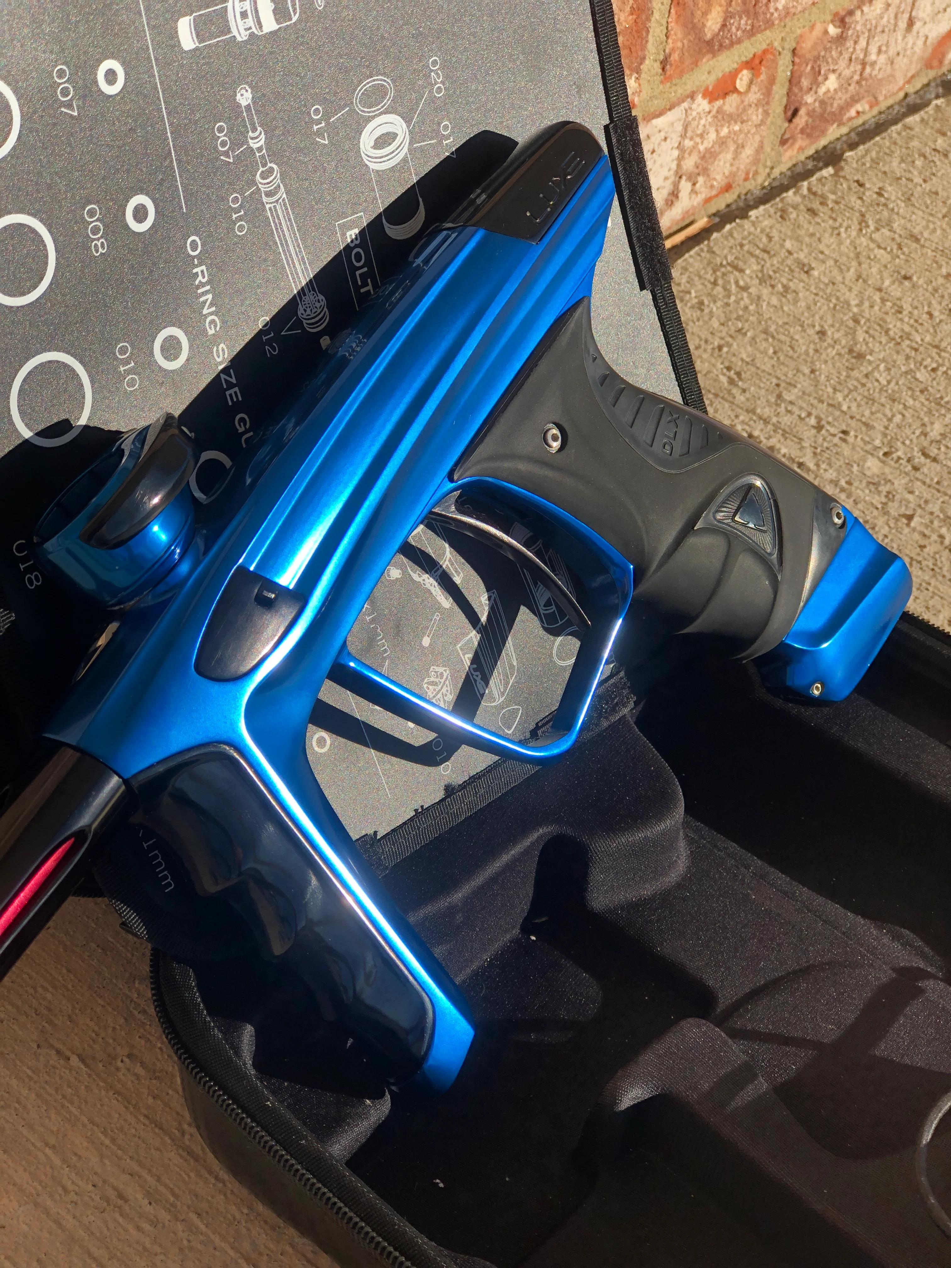 Used DLX Luxe X Paintball Gun - Polished Blue - Image 4