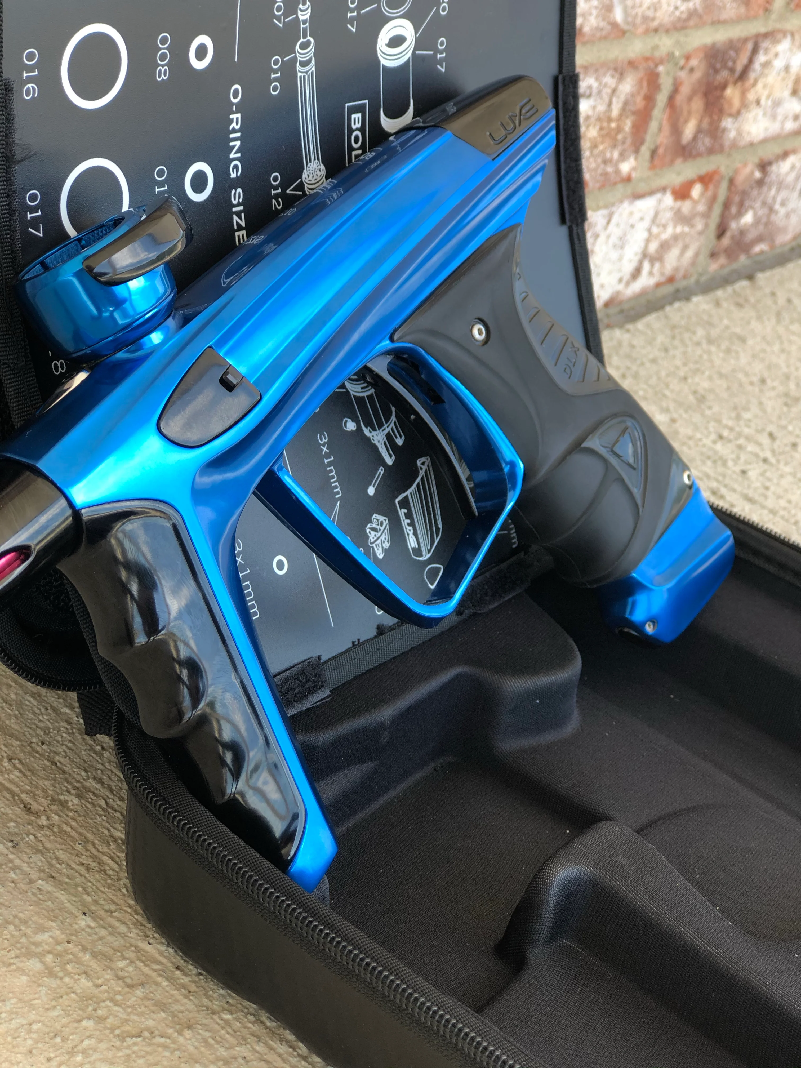 Used DLX Luxe X Paintball Gun - Polished Blue - Image 3