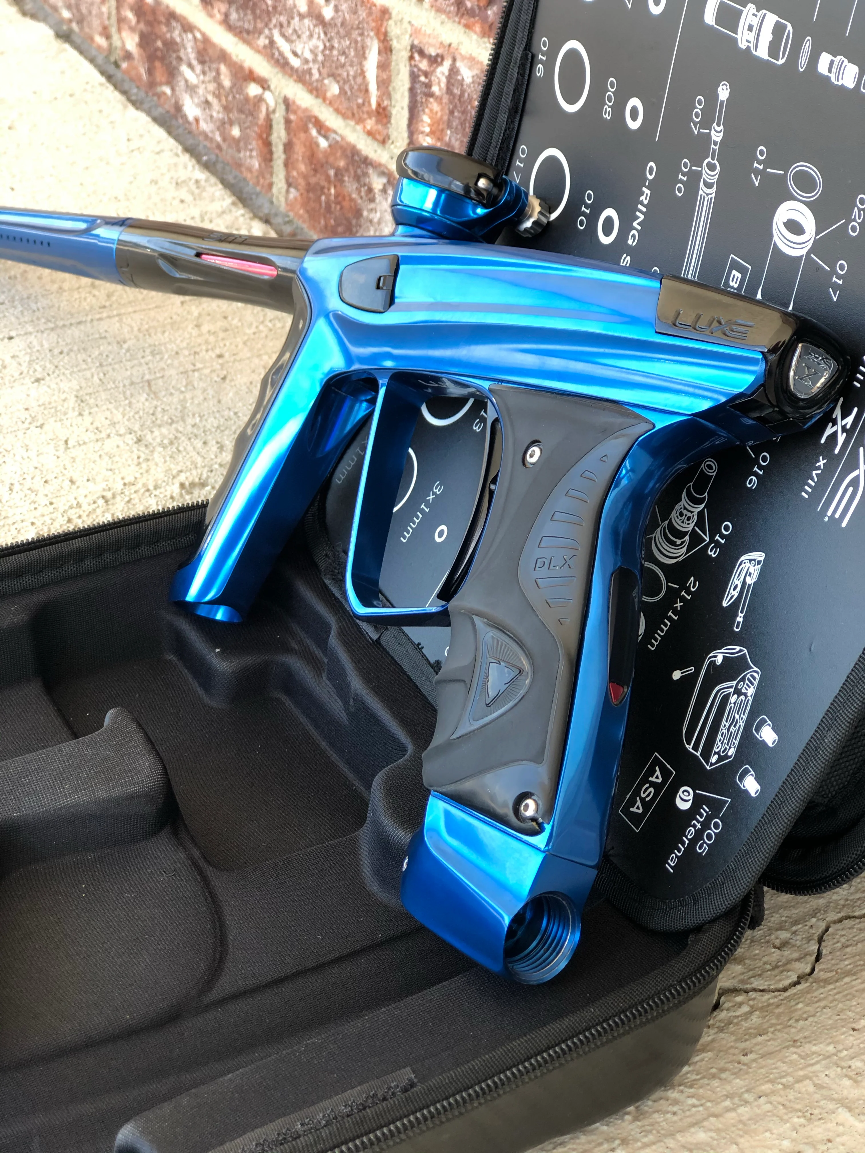 Used DLX Luxe X Paintball Gun - Polished Blue - Image 4