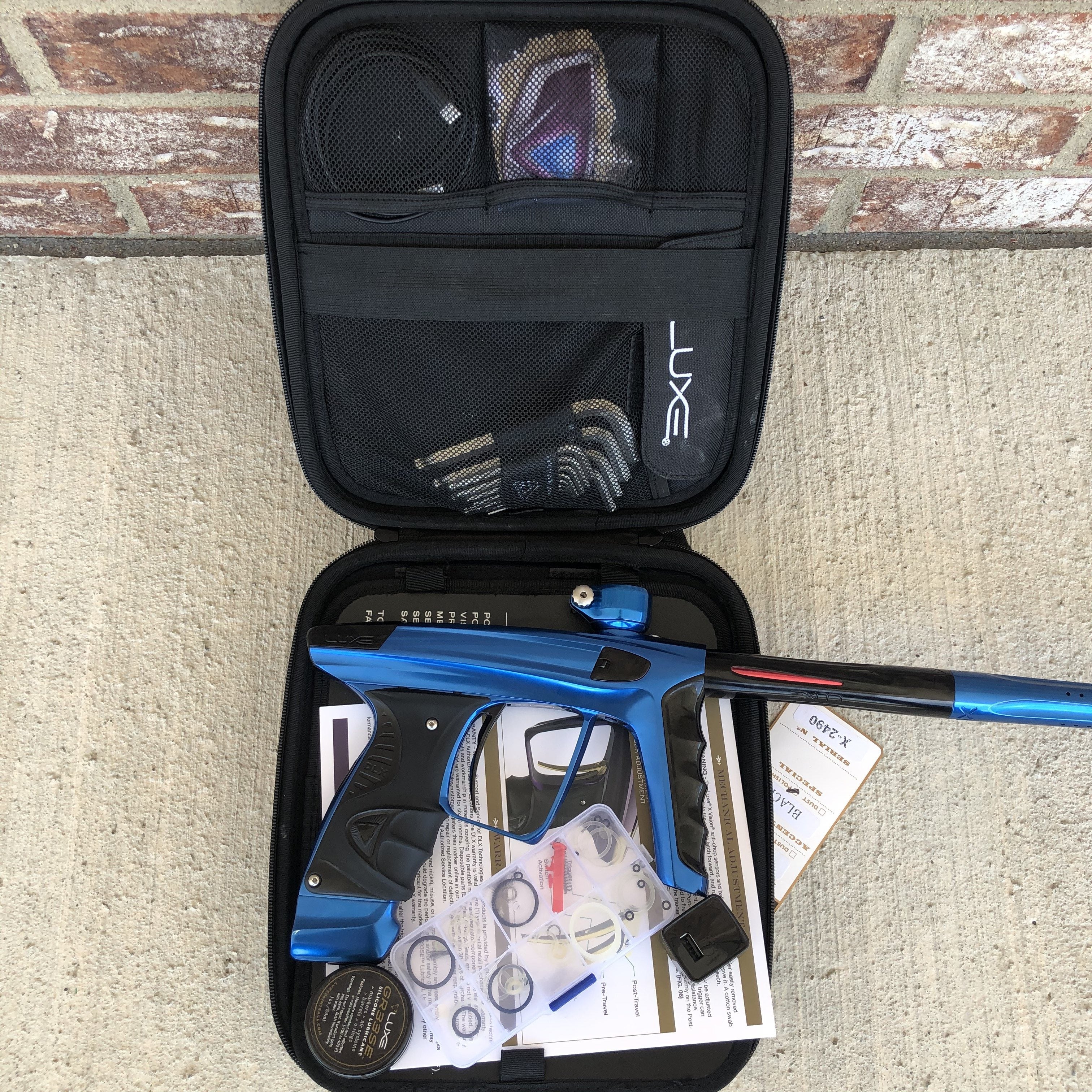 Used DLX Luxe X Paintball Gun - Polished Blue - Image 6