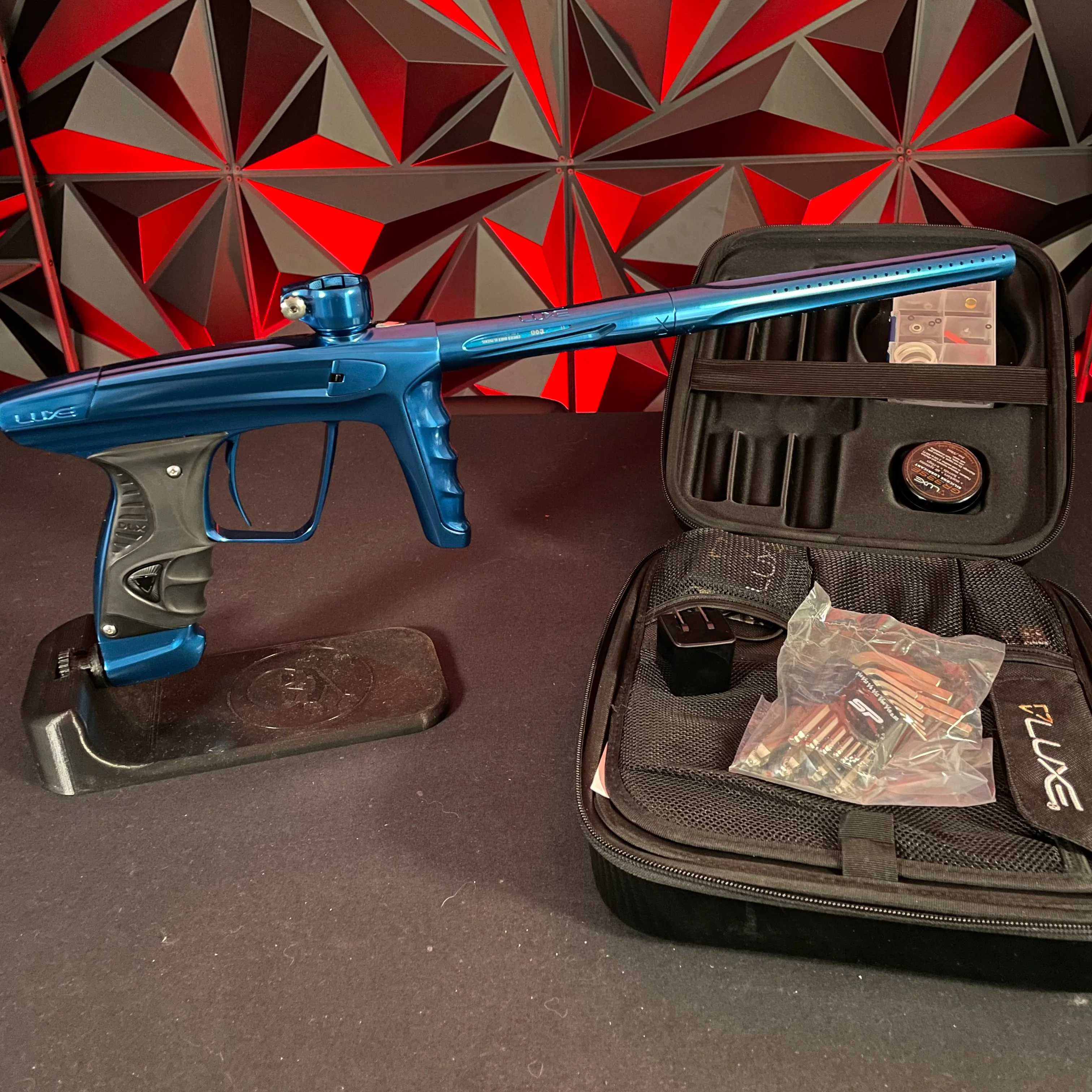 Used DLX Luxe X Paintball Gun - Polished Blue/Dust Blue - Image 7