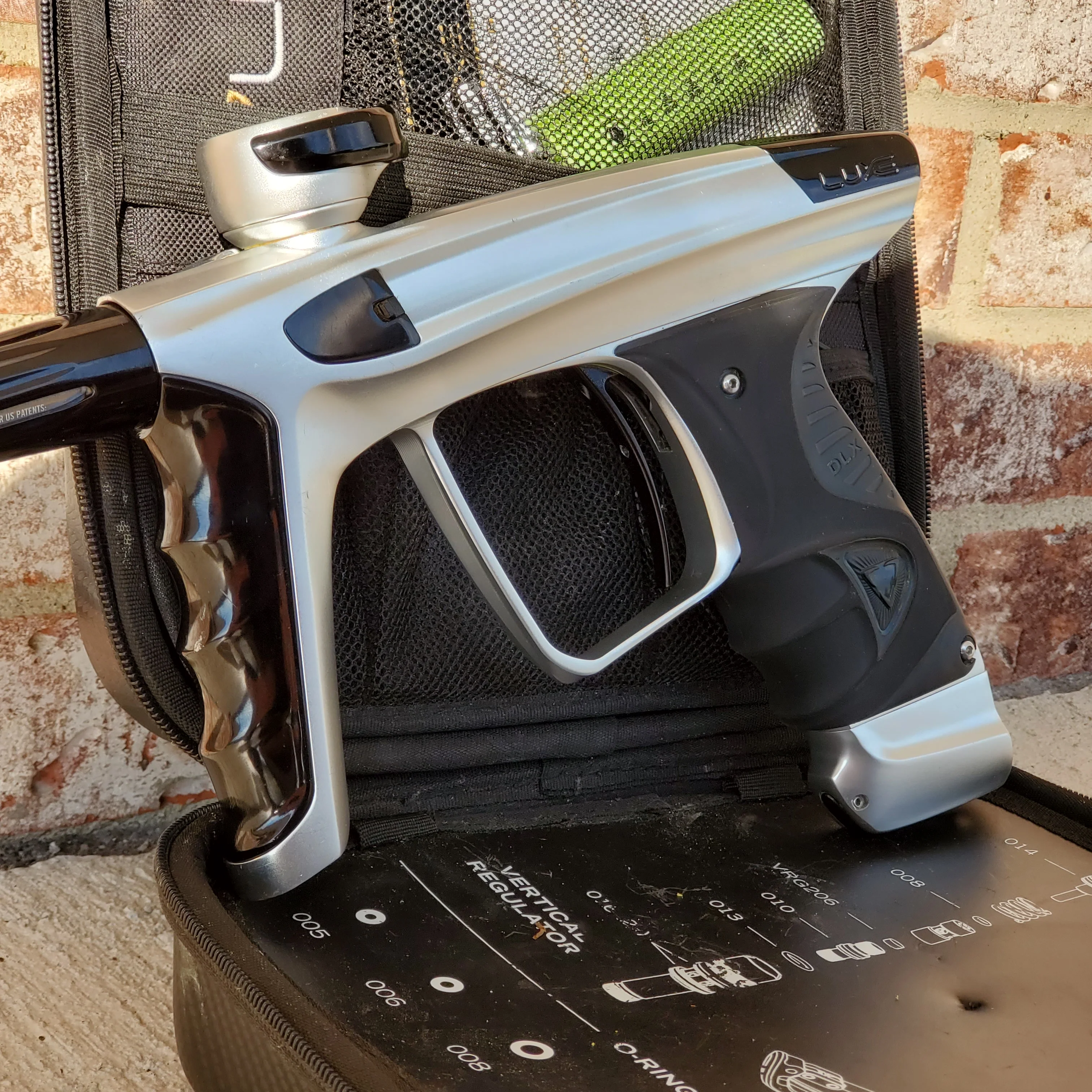 Used DLX Luxe X Paintball Gun - Silver / Gloss Black - Image 4