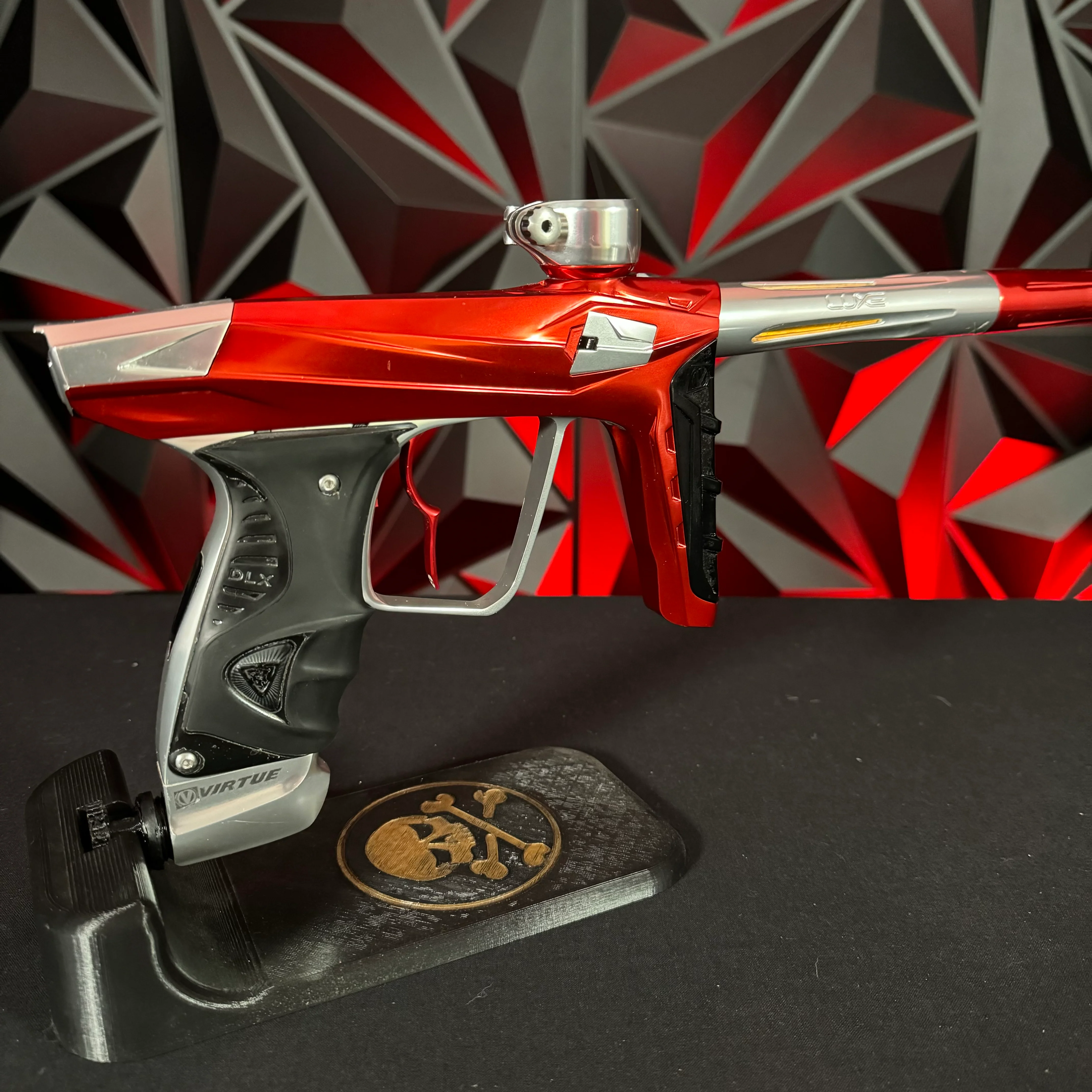 Used DLX Luxe X / Virtue Ace Paintball Gun - Gloss Red / Gloss Silver - Image 2