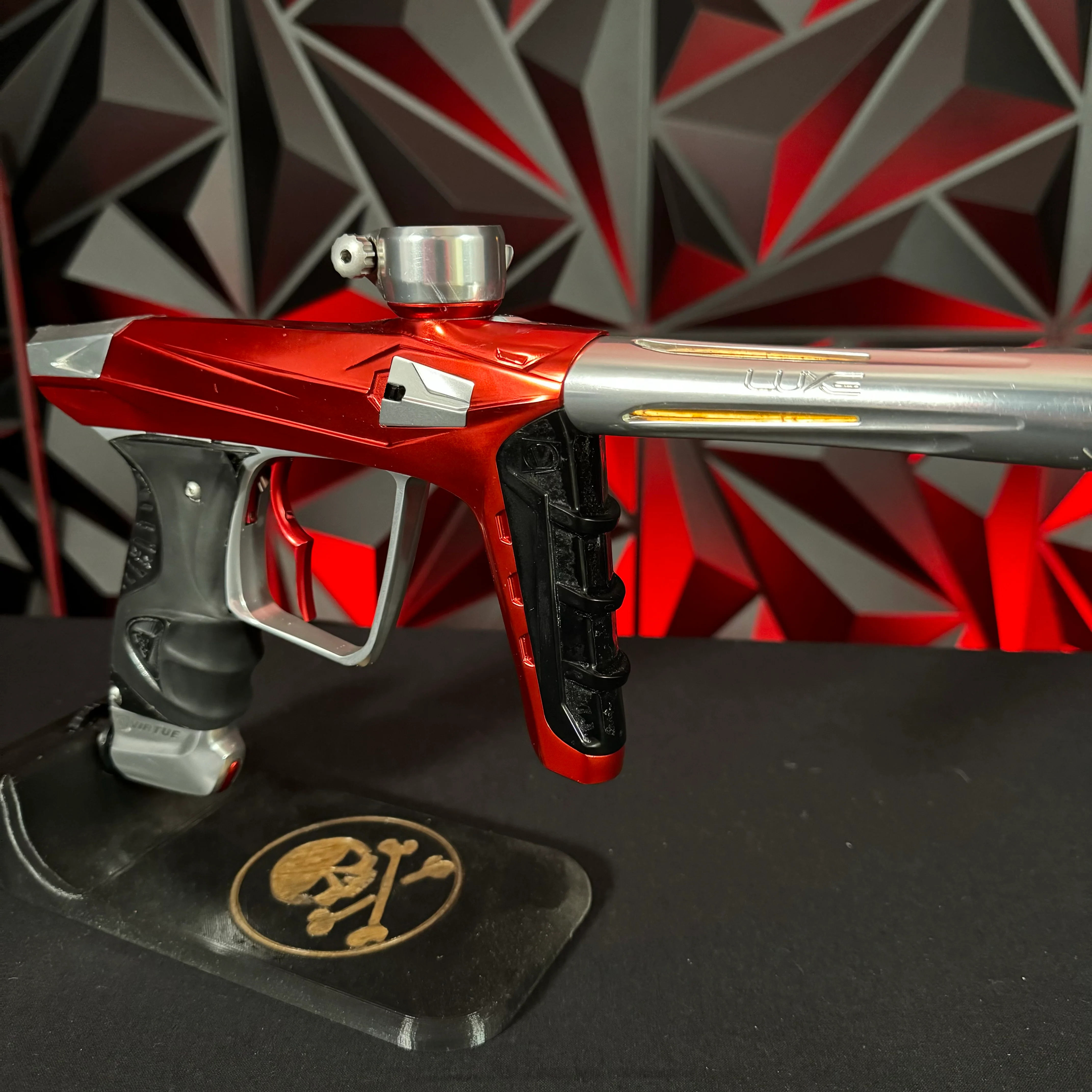 Used DLX Luxe X / Virtue Ace Paintball Gun - Gloss Red / Gloss Silver - Image 3