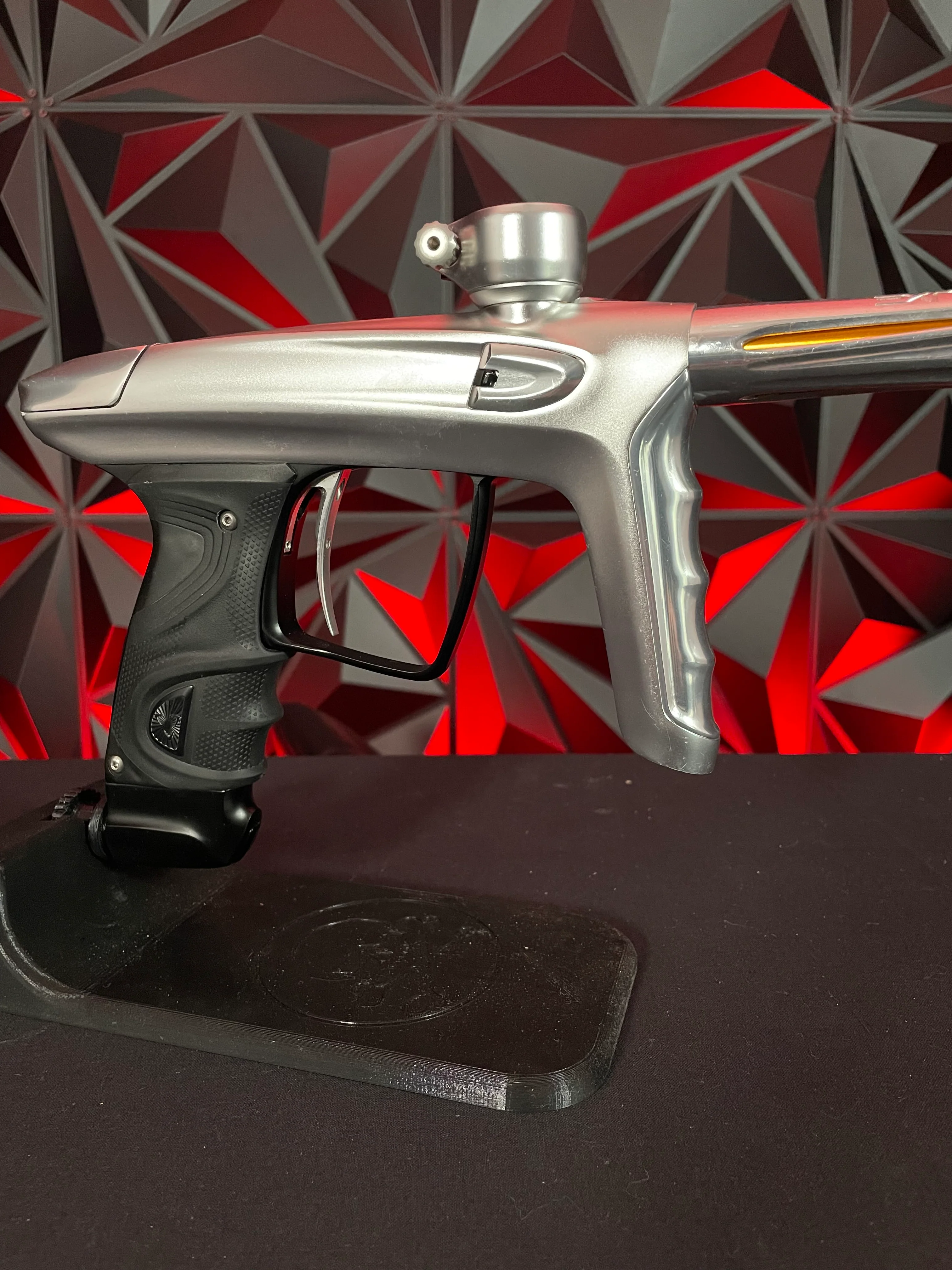 Used DLX TM40 Paintball Gun - Dust Silver/Polished Silver w/ Dust Black Trigger Frame & SSC Bolt - Image 3