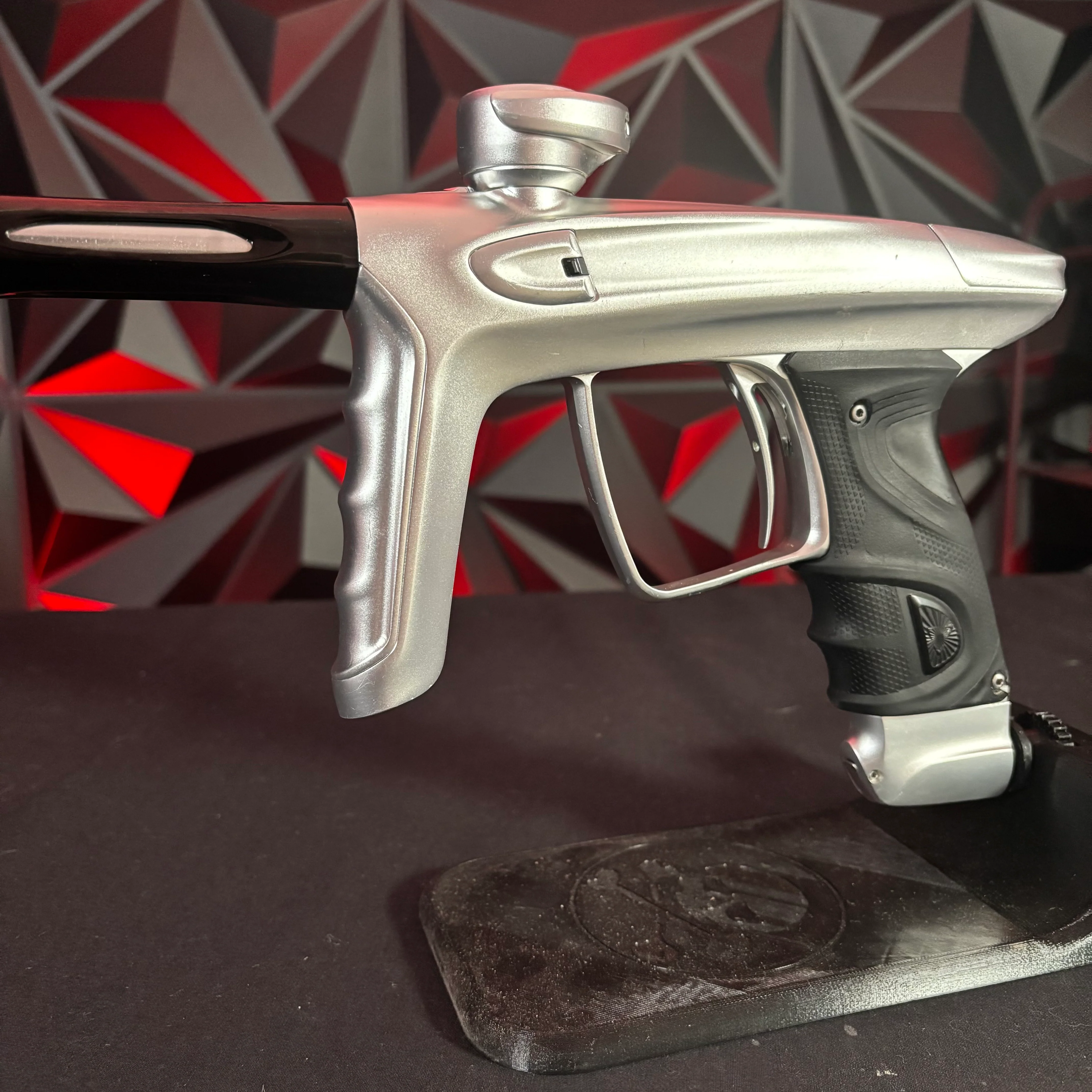 Used DLX TM40 Paintball Gun - Dust Silver w/Black Freak XL Back - Image 5