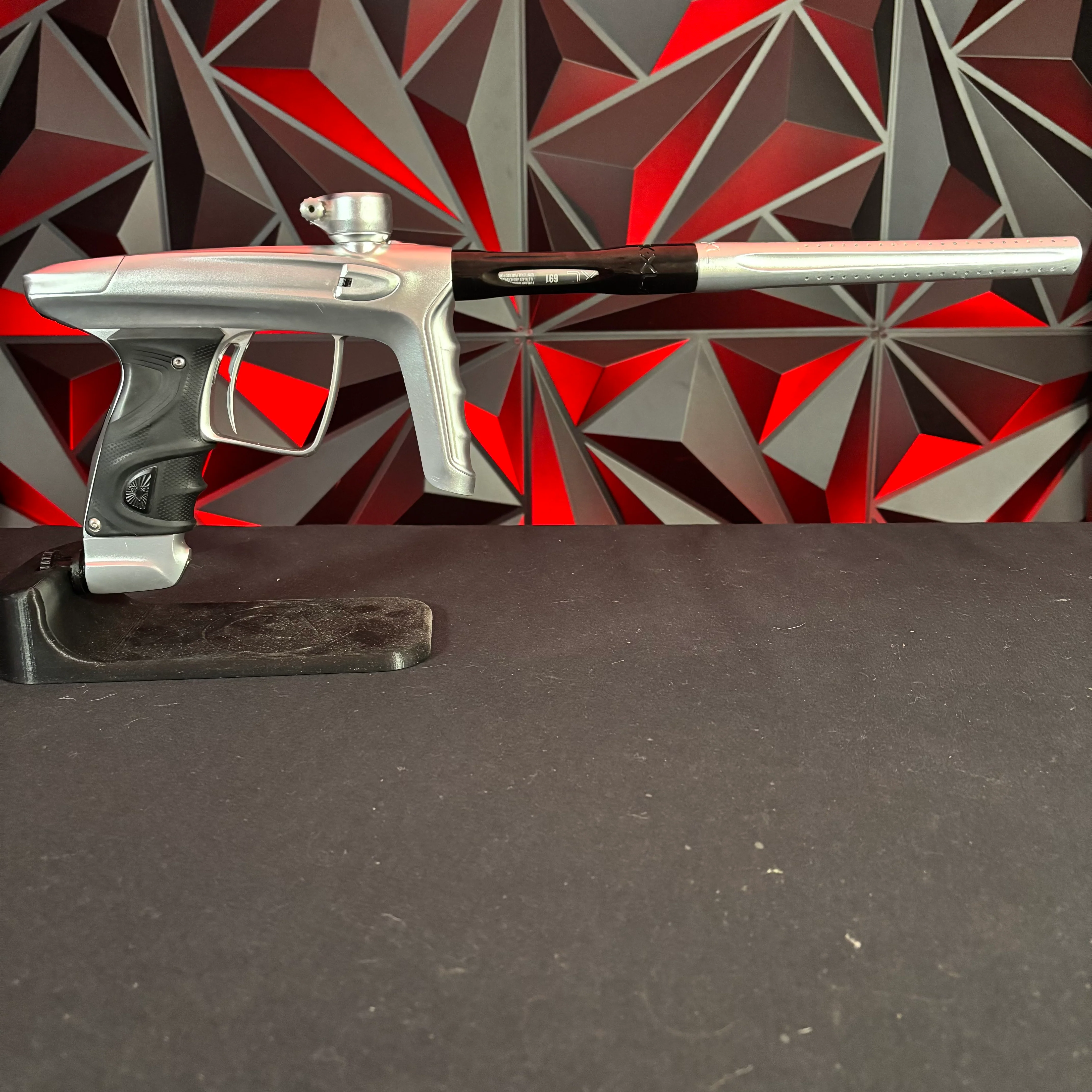 Used DLX TM40 Paintball Gun - Dust Silver w/Black Freak XL Back - Image 6