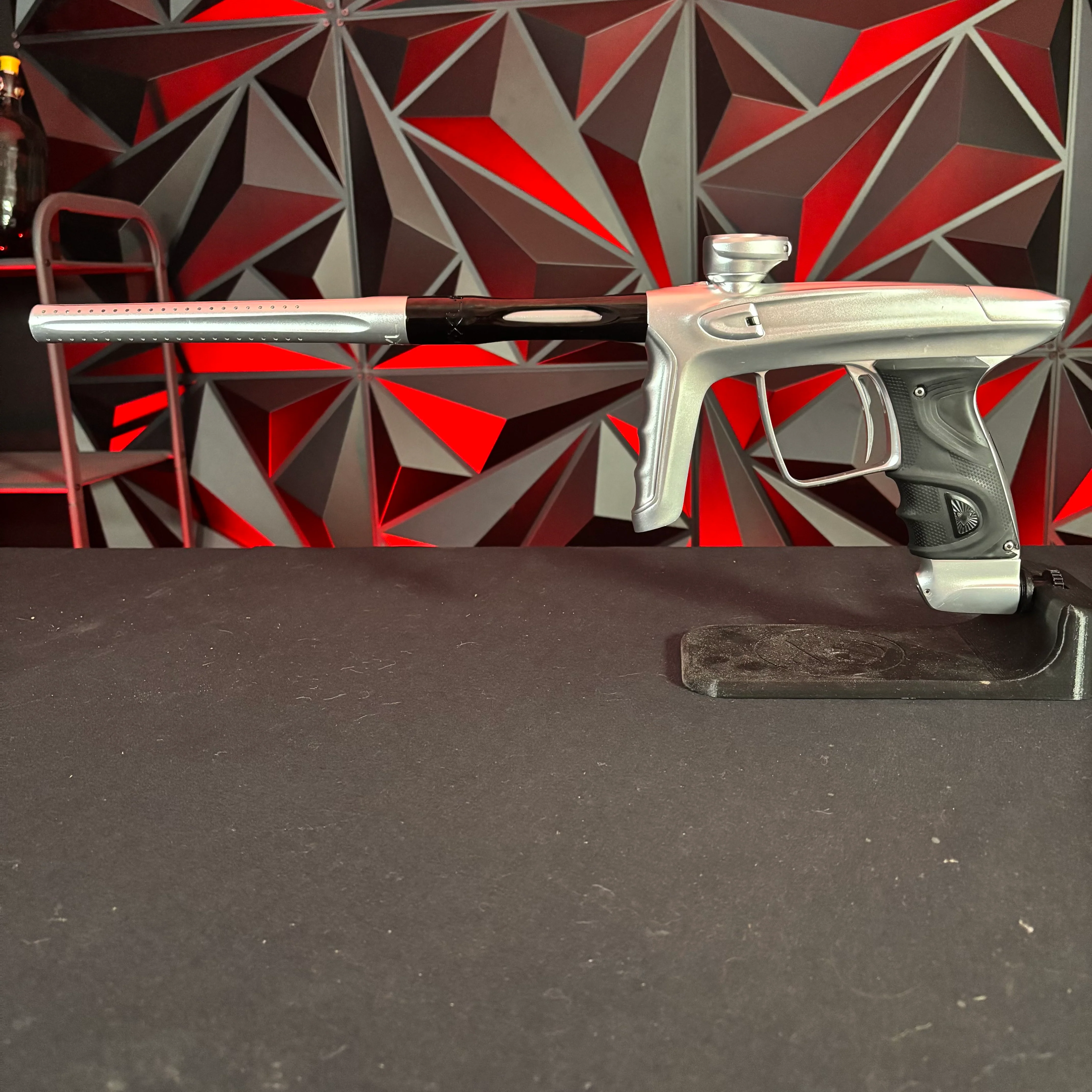Used DLX TM40 Paintball Gun - Dust Silver w/Black Freak XL Back - Image 7