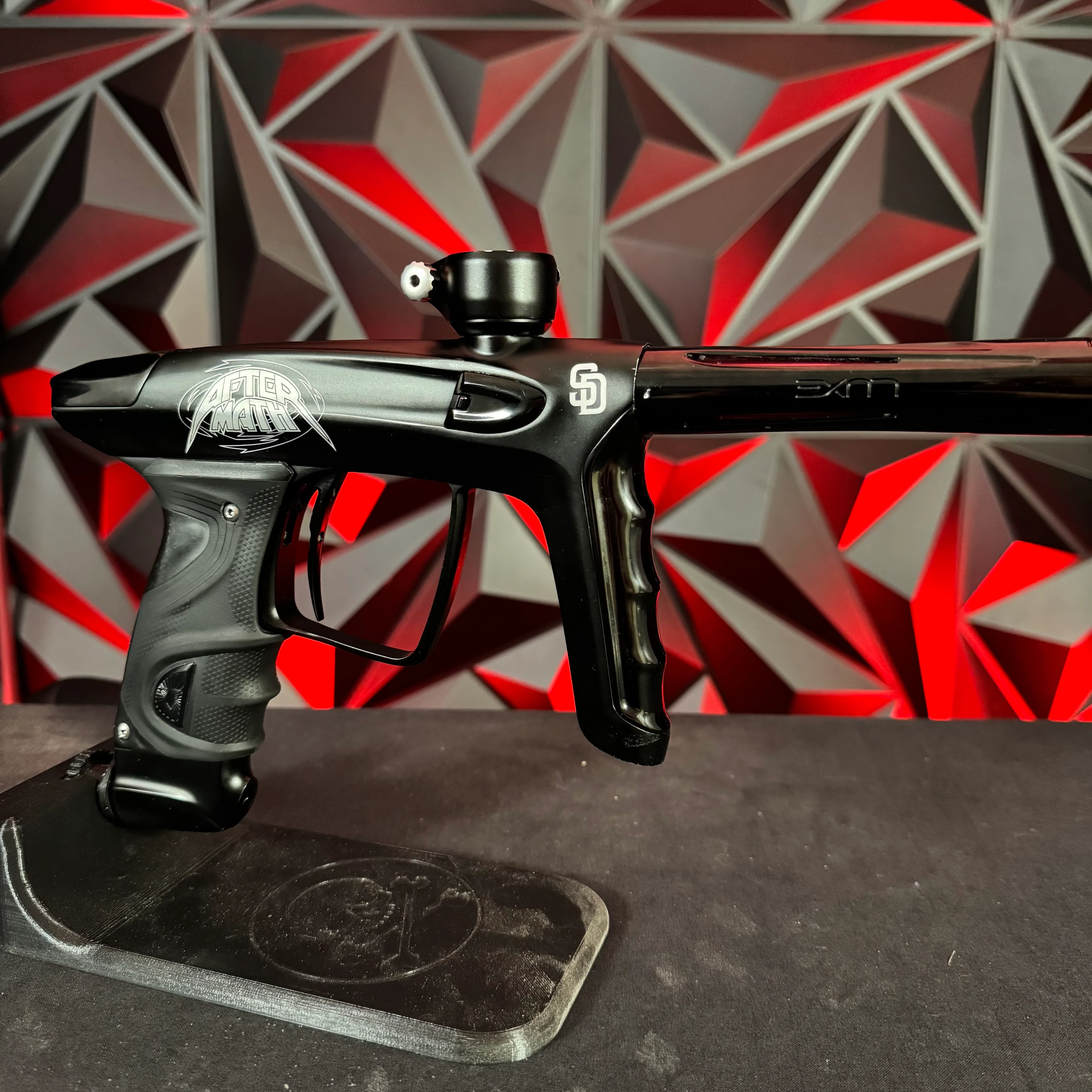 Used DLX TM40 Paintball Gun - LE Aftermath - Image 3