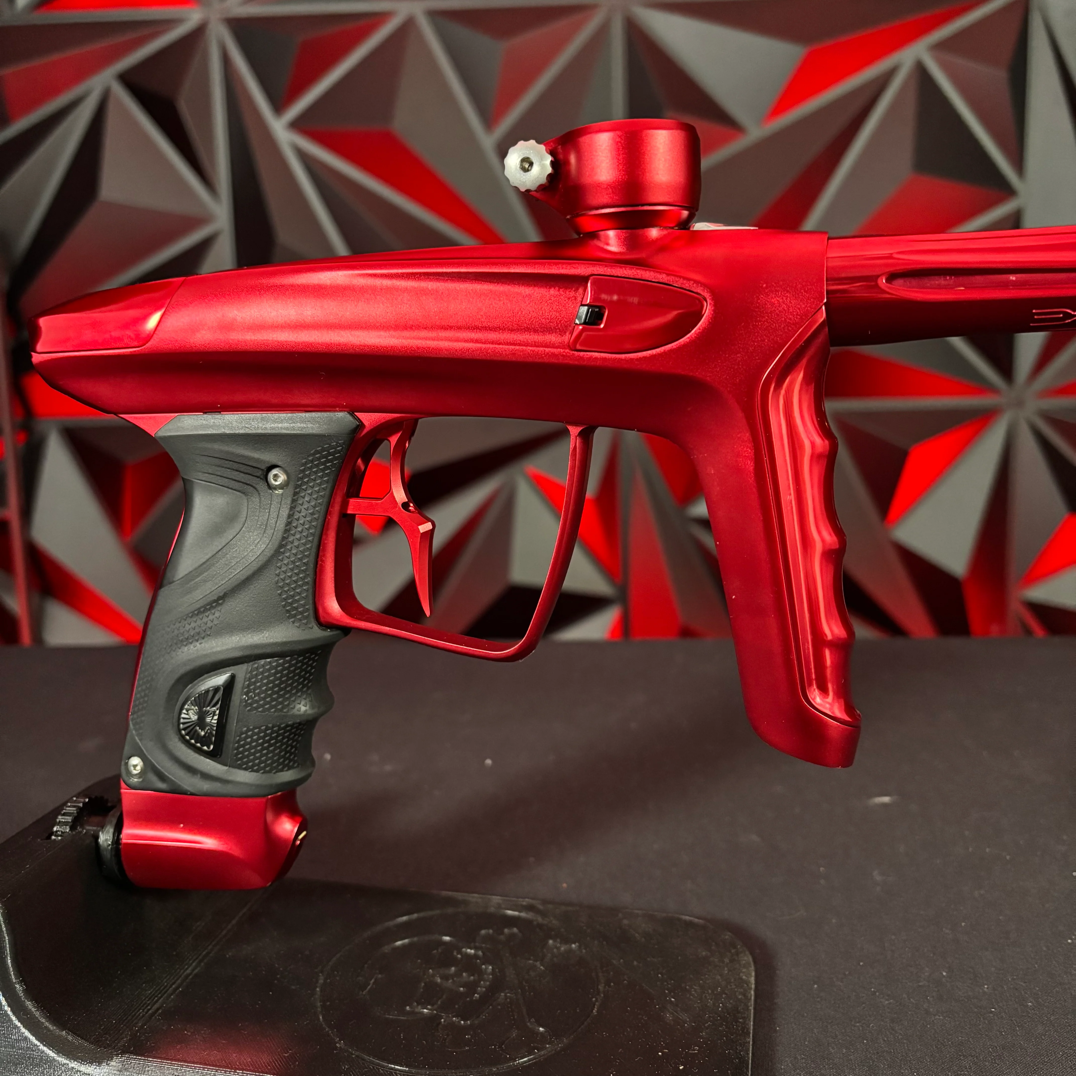 Used DLX TM40 Paintball Gun - Dust Red/Pol Red - Image 3