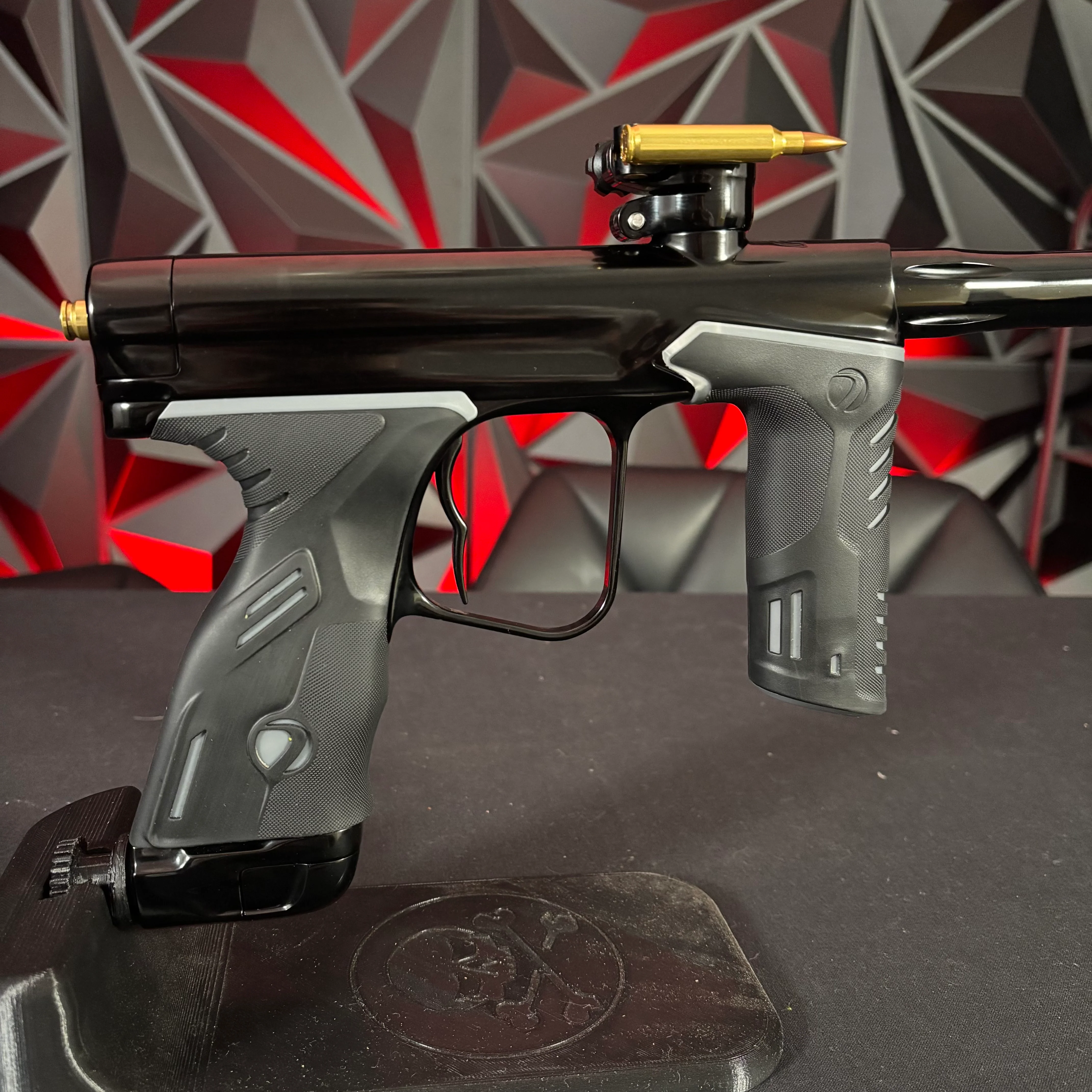 Used Dye DARK FF MXR Paintball Gun - Darkness - Image 2