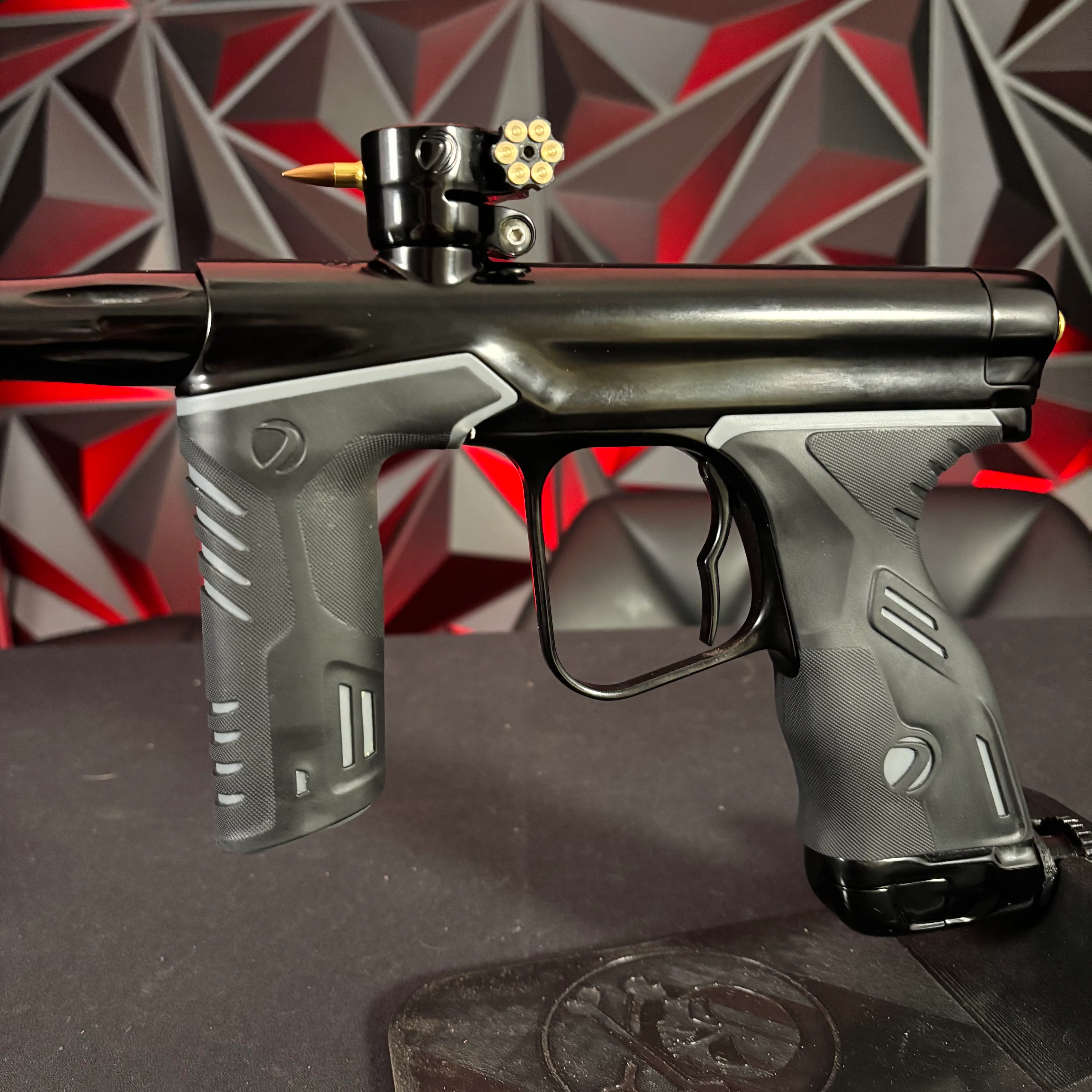 Used Dye DARK FF MXR Paintball Gun - Darkness - Image 5
