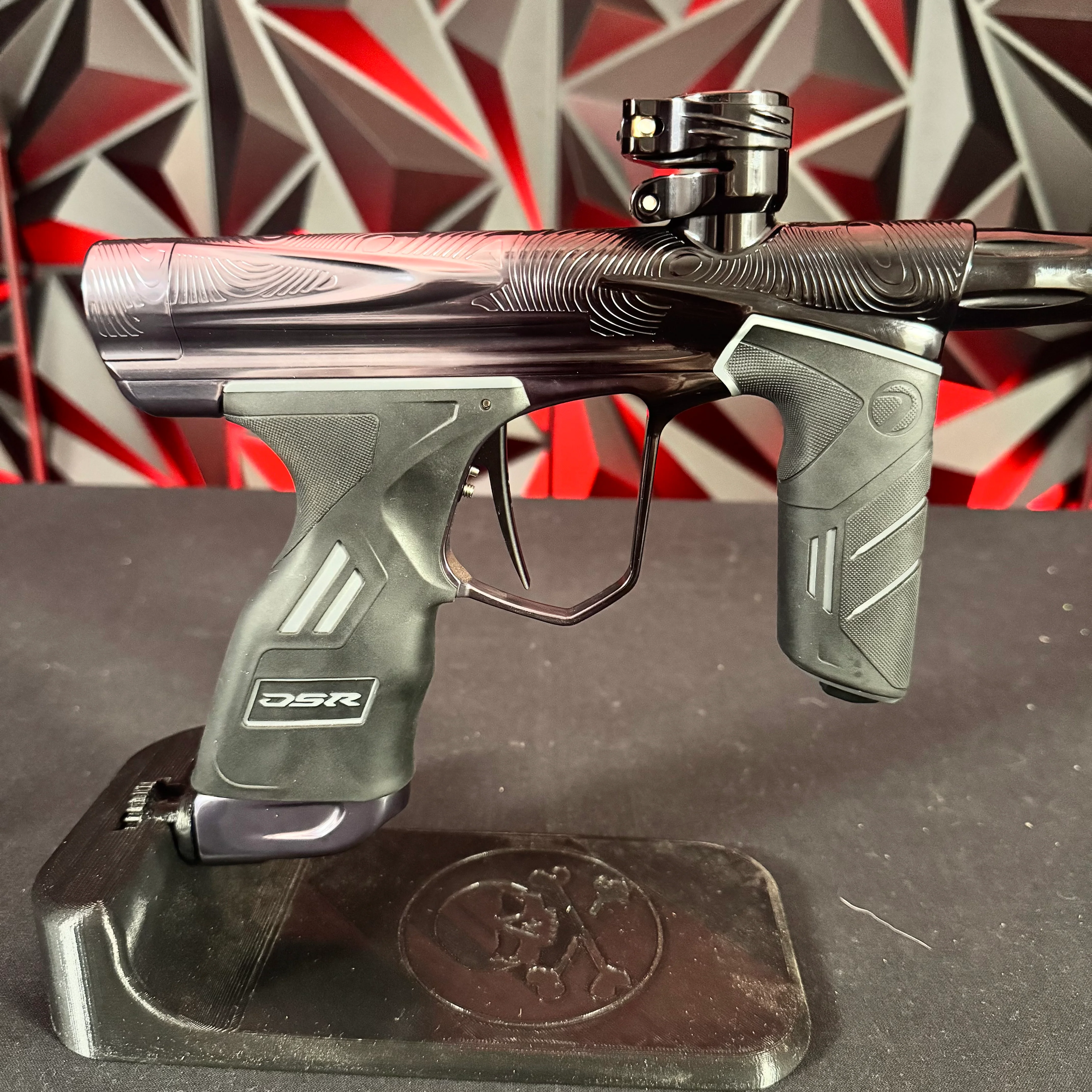 Used Dye Dark Pipe V2  DSR+ Paintball Gun - Polished Grey/ Black Fade - Image 6